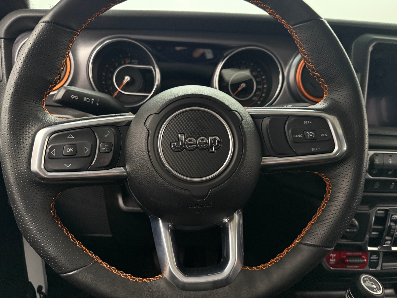 Thumbnail: 2023 Jeep Gladiator - 5