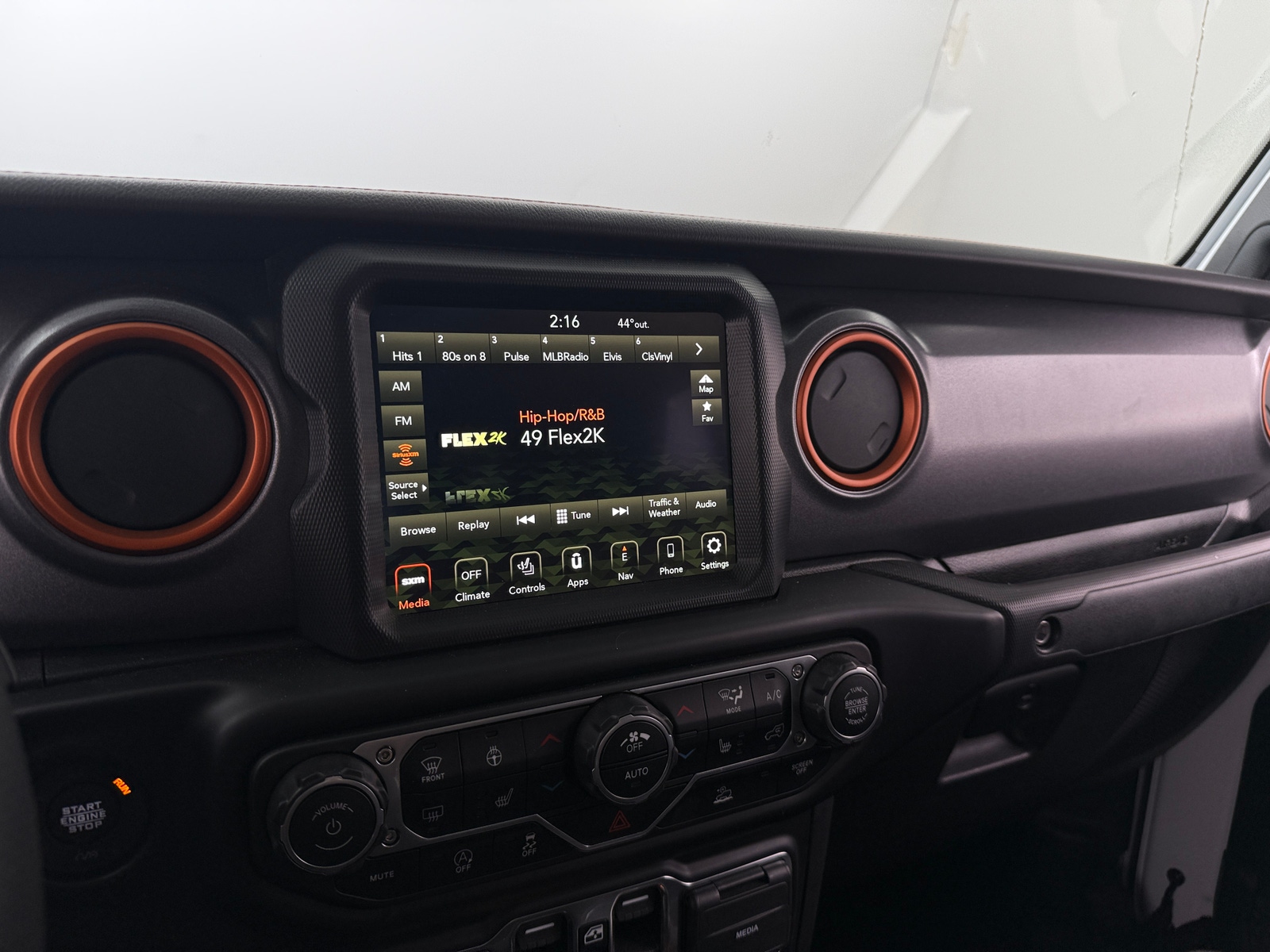 Thumbnail: 2023 Jeep Gladiator - 4