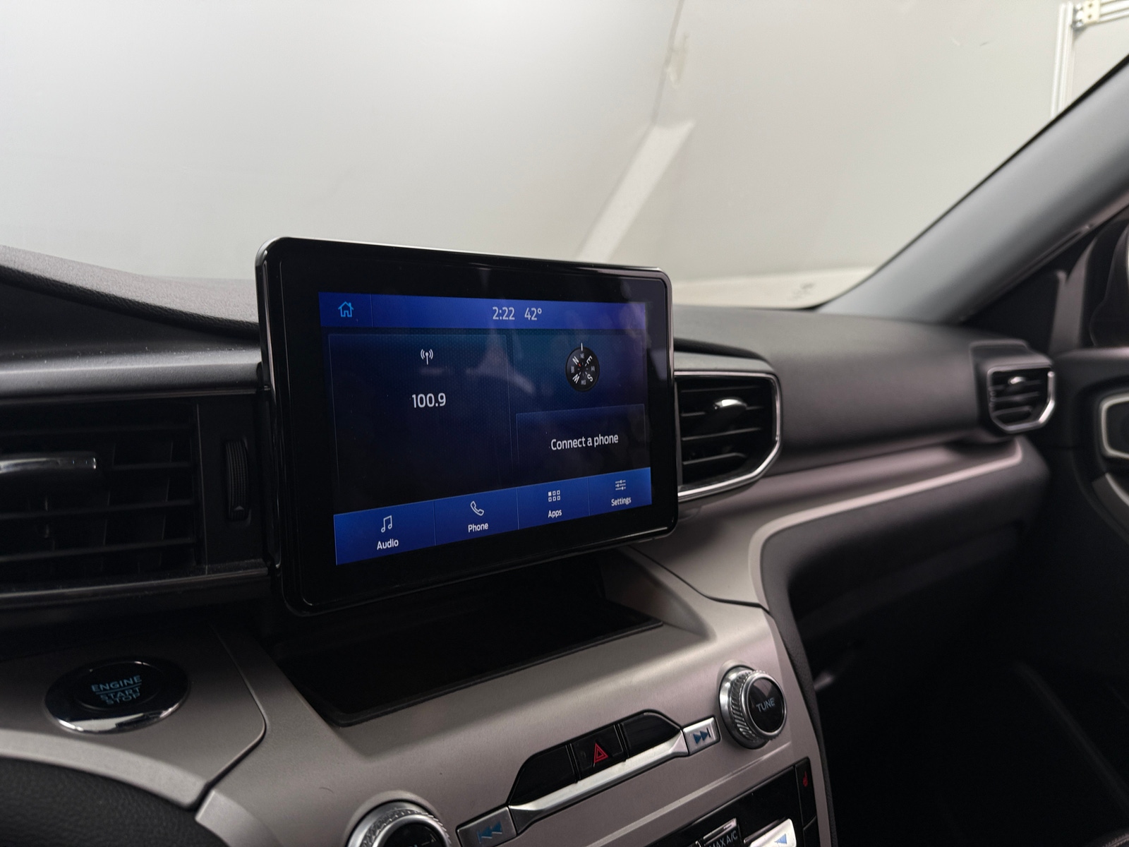 Thumbnail: 2023 Ford Explorer - 4