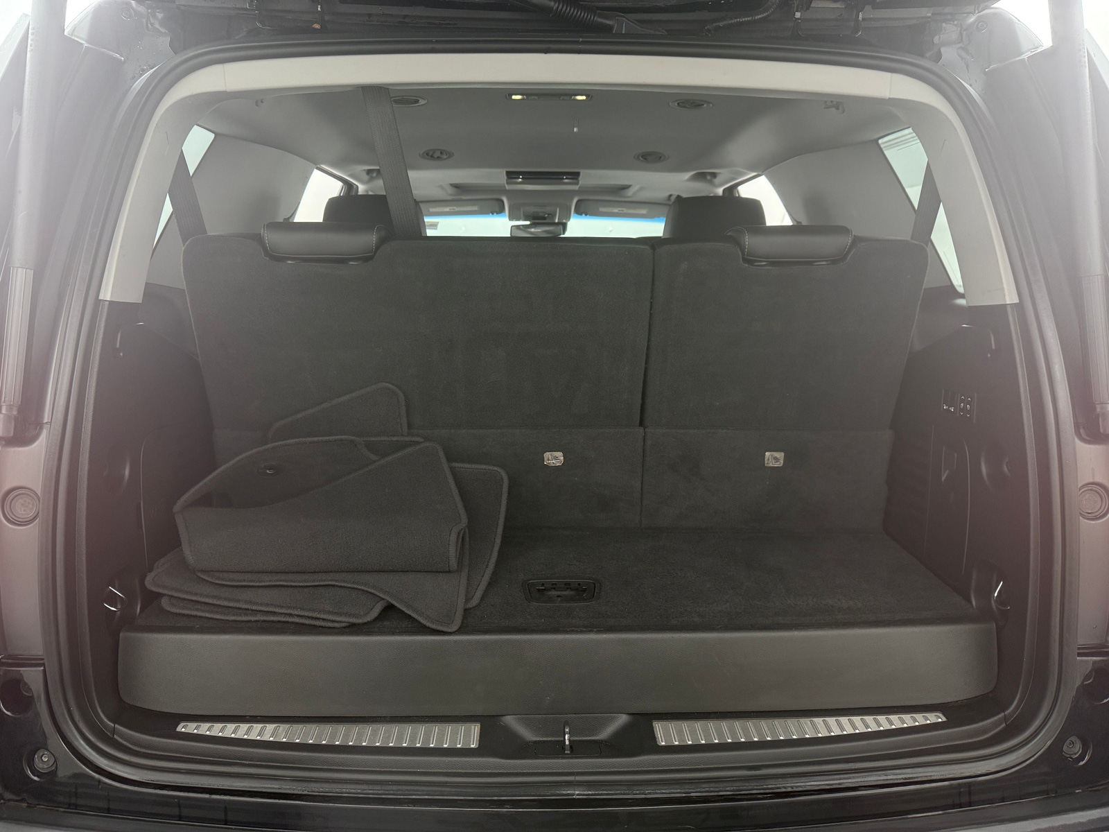 Thumbnail: 2018 Chevrolet Tahoe - 6