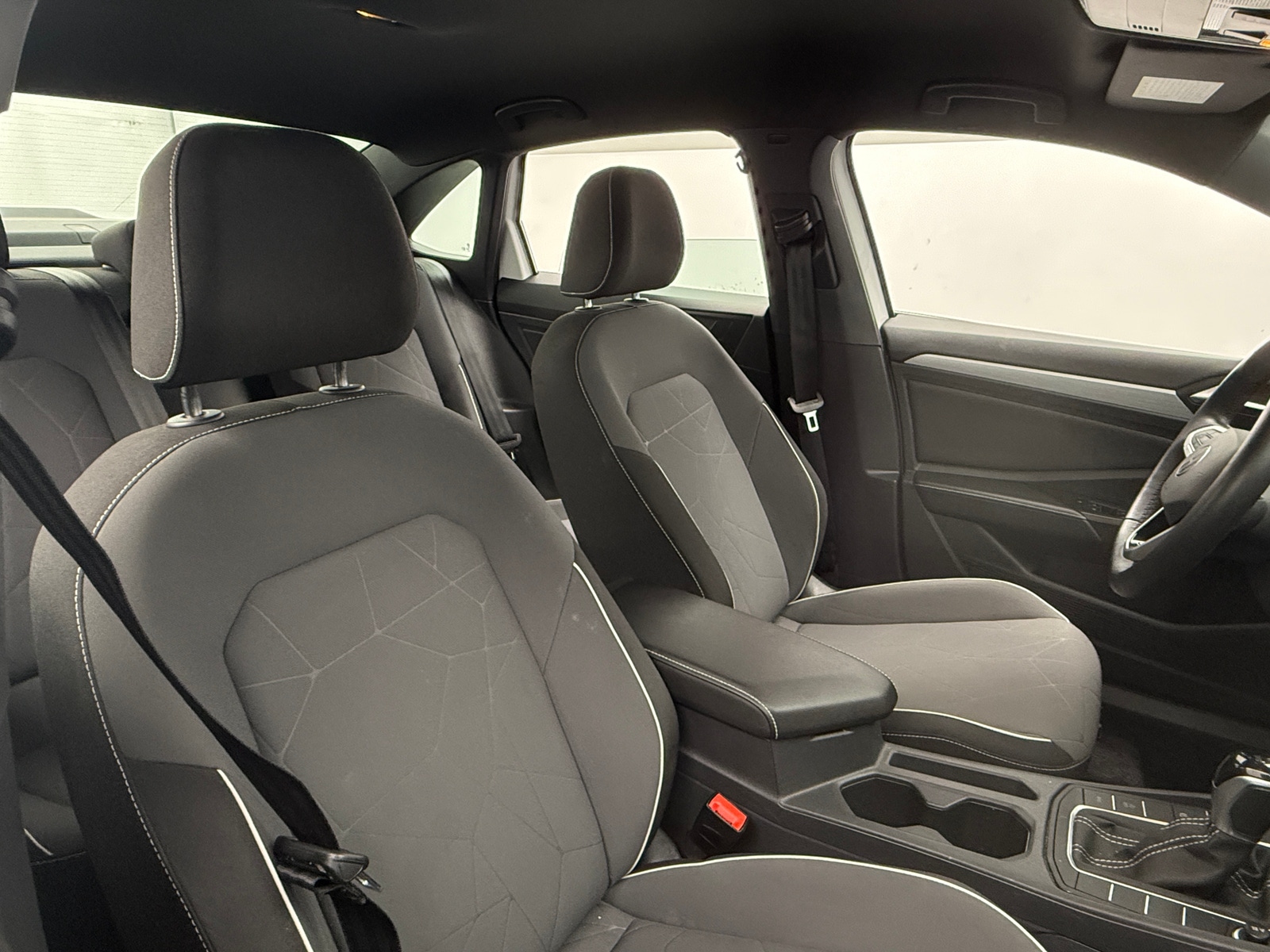 Thumbnail: 2025 Volkswagen Jetta - 2