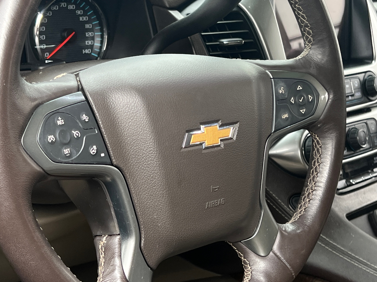 Thumbnail: 2020 Chevrolet Tahoe - 4