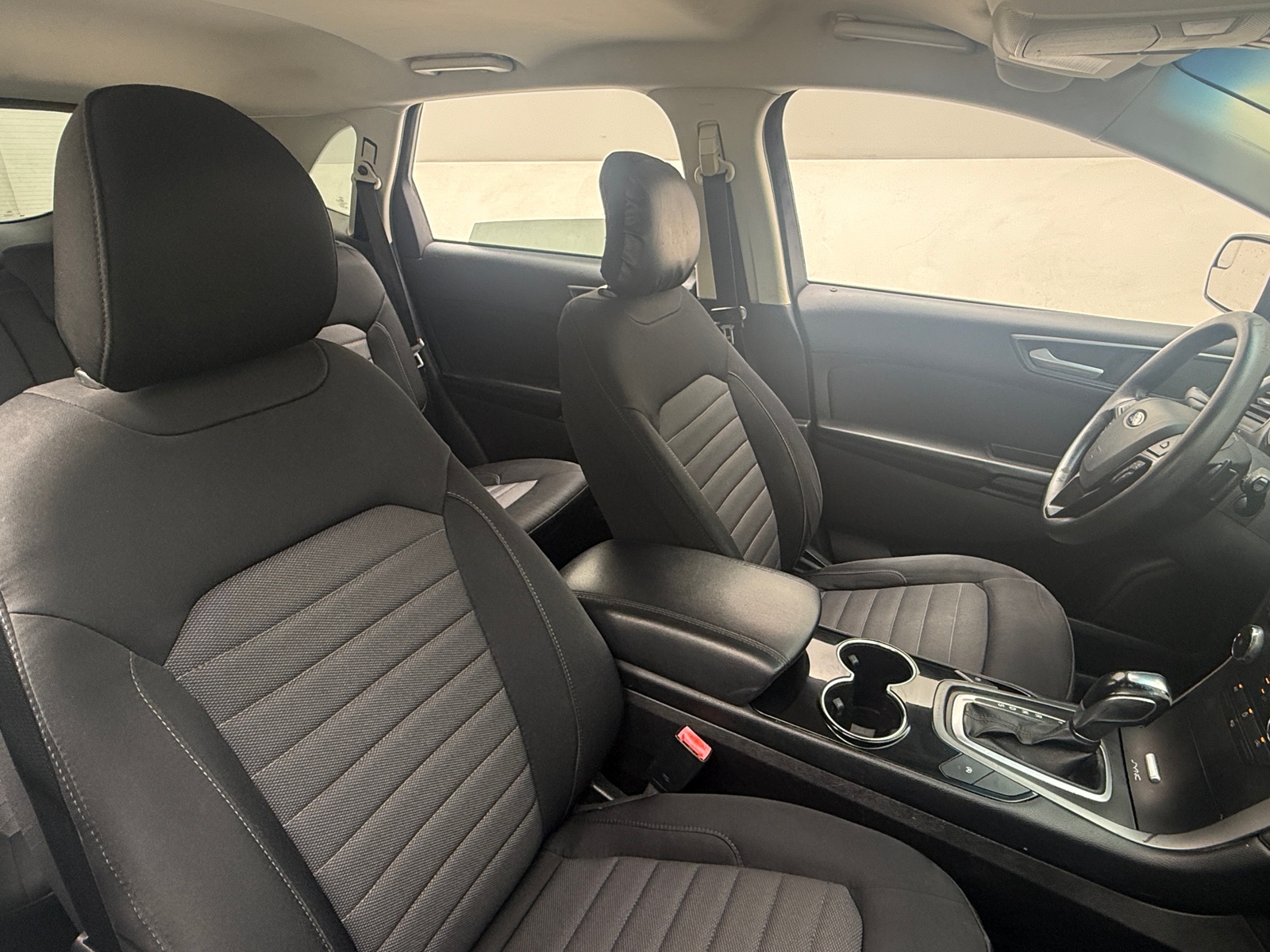 Thumbnail: 2016 Ford Edge - 2