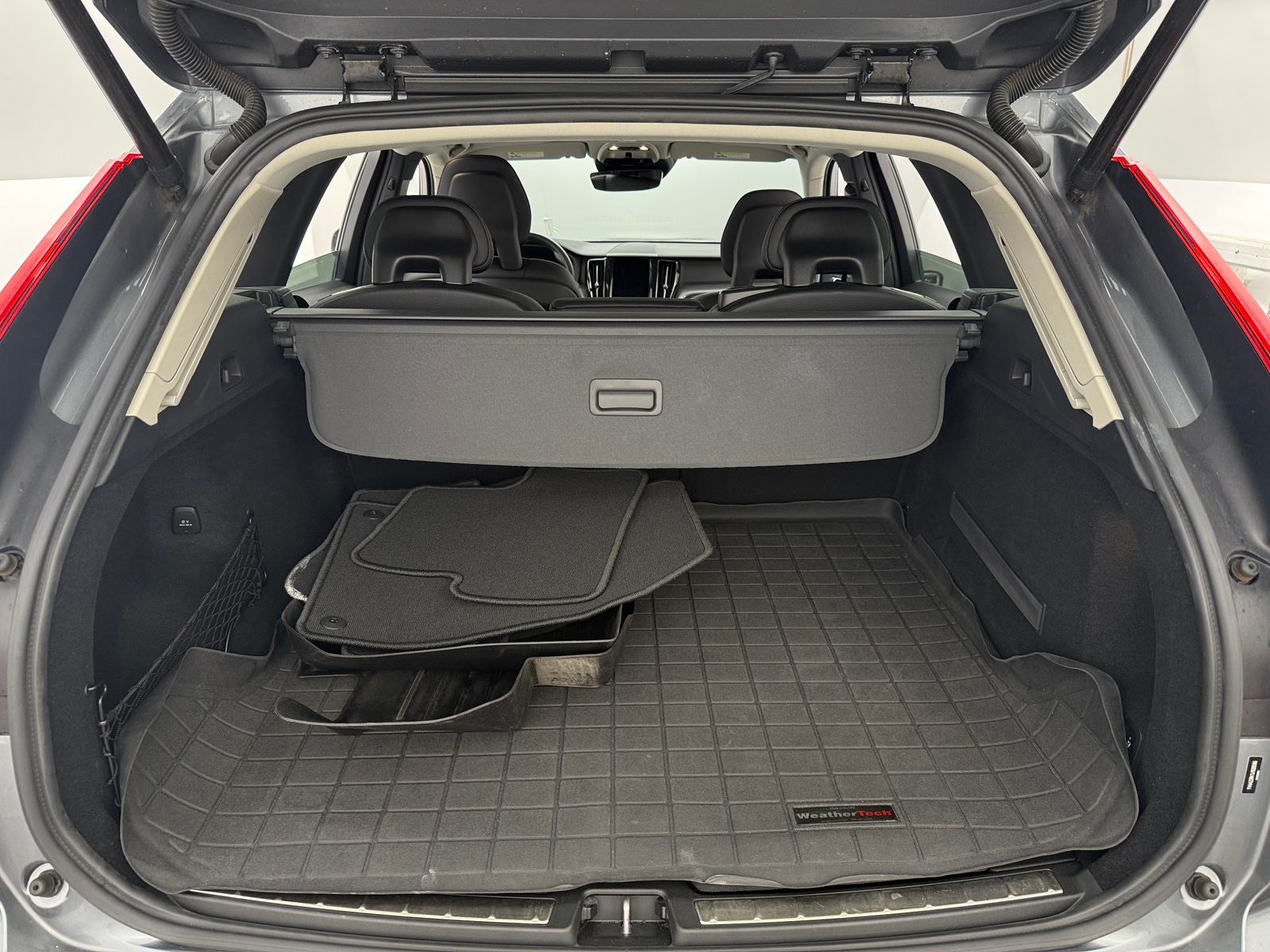 Thumbnail: 2018 Volvo XC60 - 6