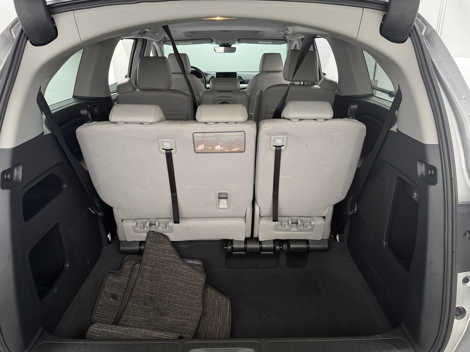 Thumbnail: 2022 Honda Odyssey - 6