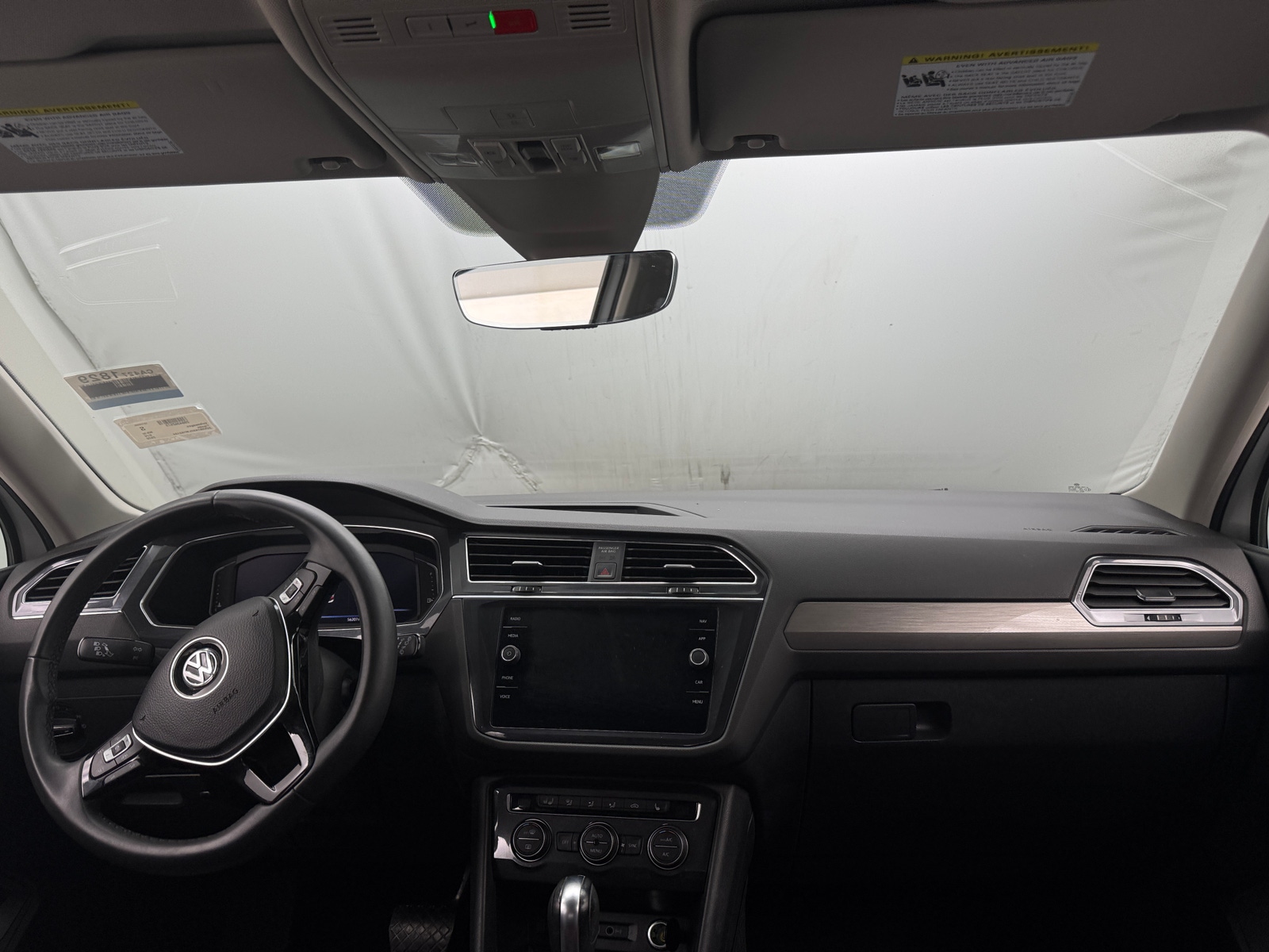 Thumbnail: 2020 Volkswagen Tiguan - 2