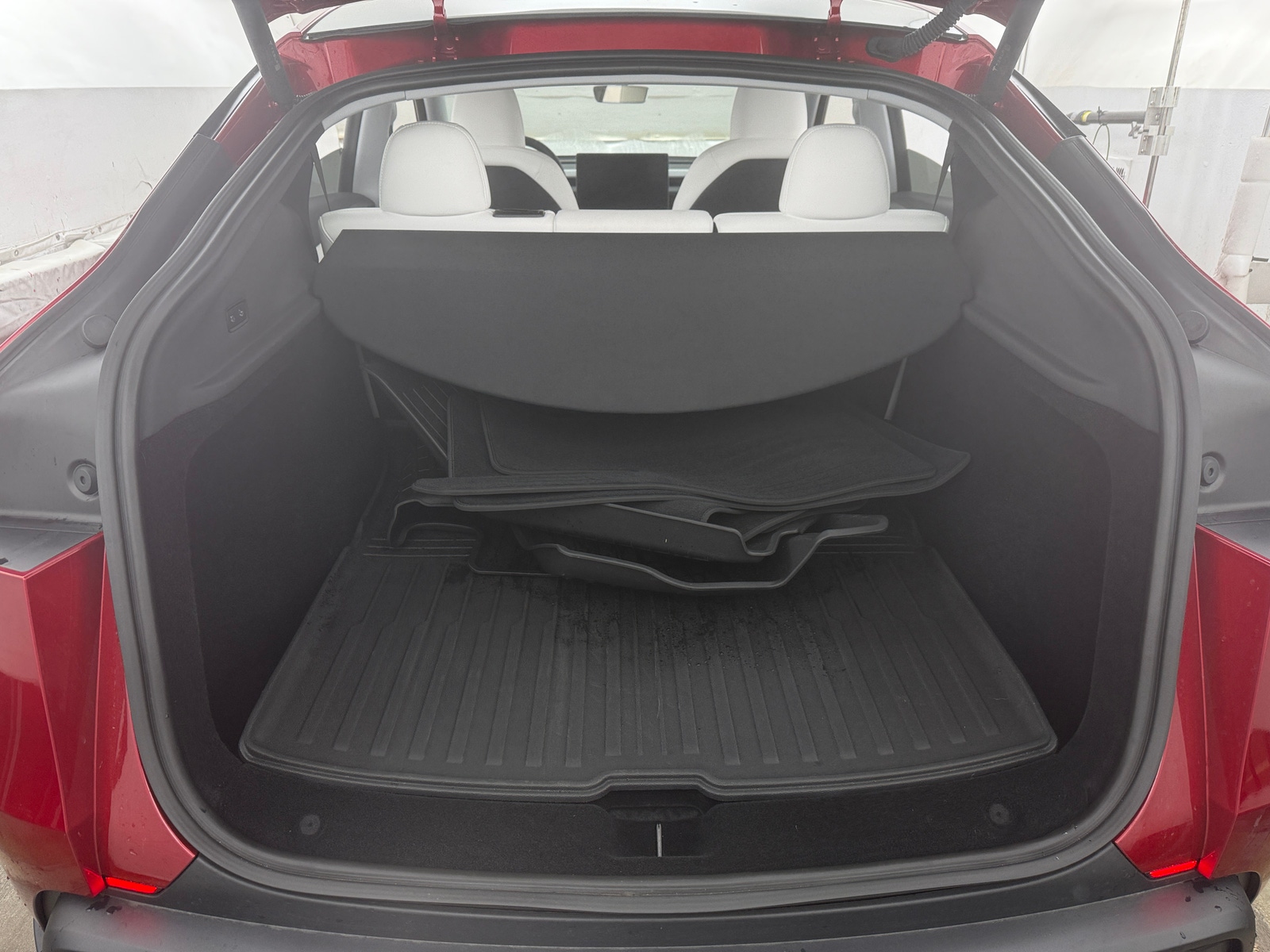 Thumbnail: 2026 Tesla Model Y - 6