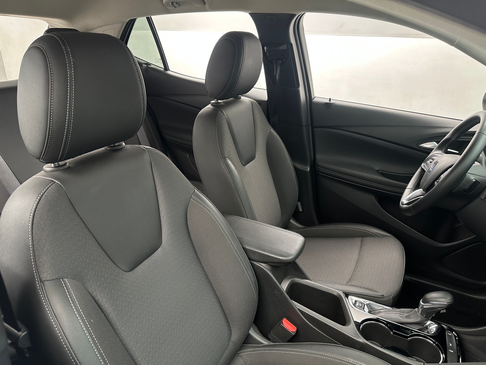 Thumbnail: 2025 Buick Encore GX - 2