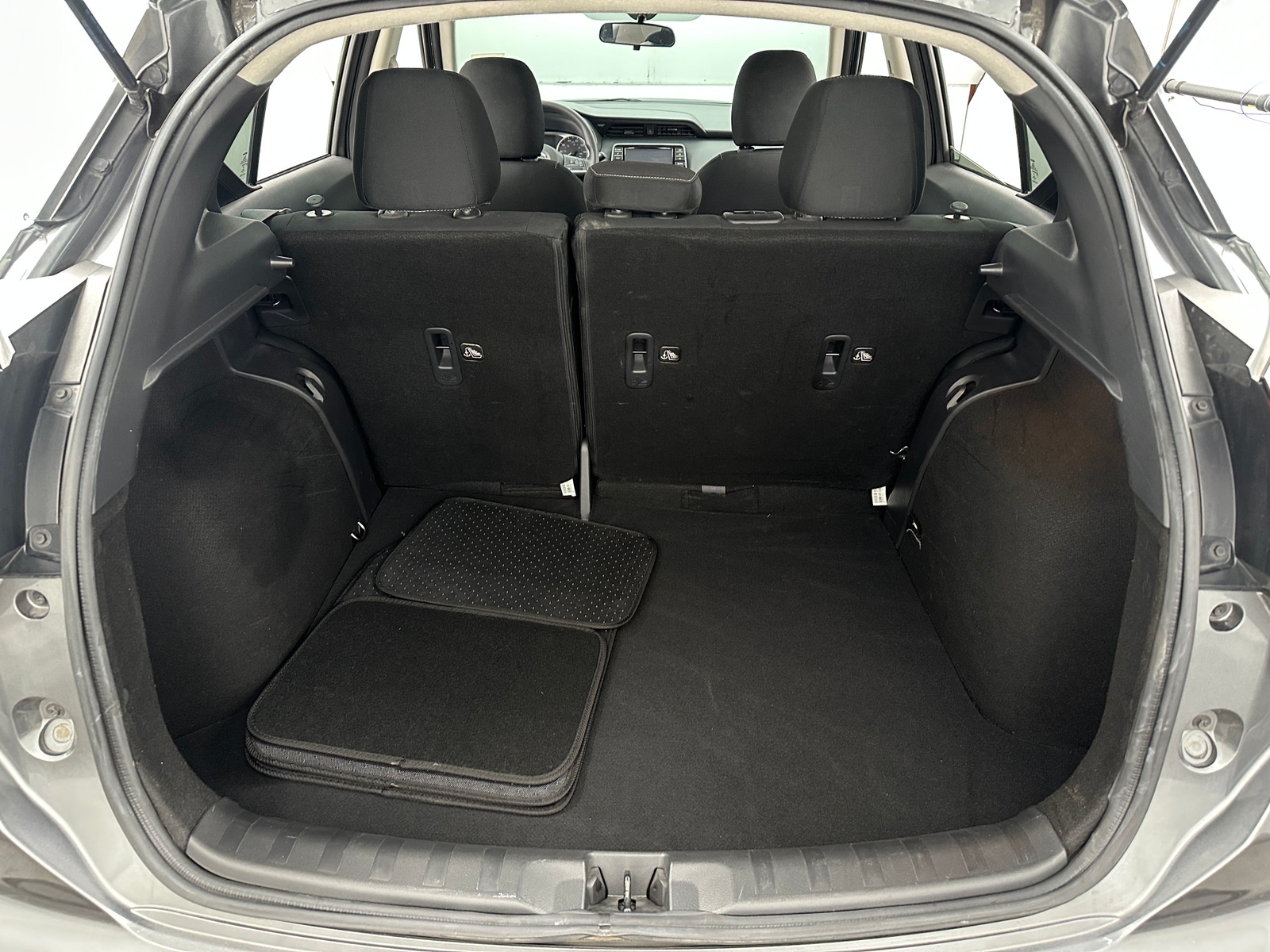 Thumbnail: 2021 Nissan Kicks - 7