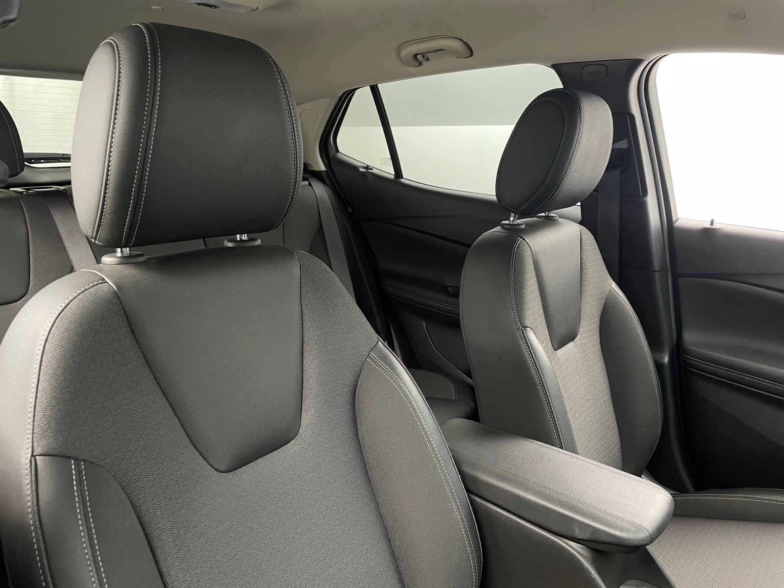 Thumbnail: 2025 Buick Encore GX - 2