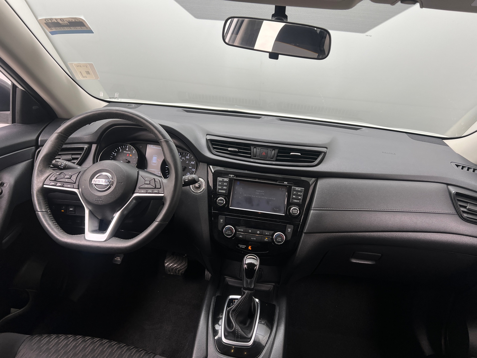 Thumbnail: 2017 Nissan Rogue - 3