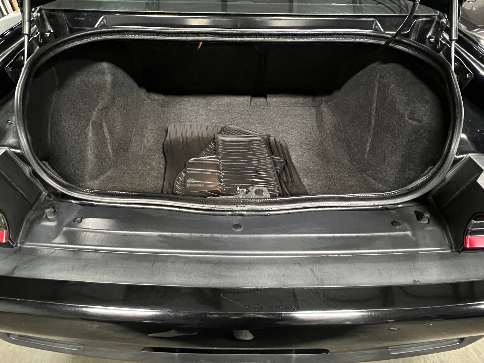 Thumbnail: 2016 Dodge Challenger - 4