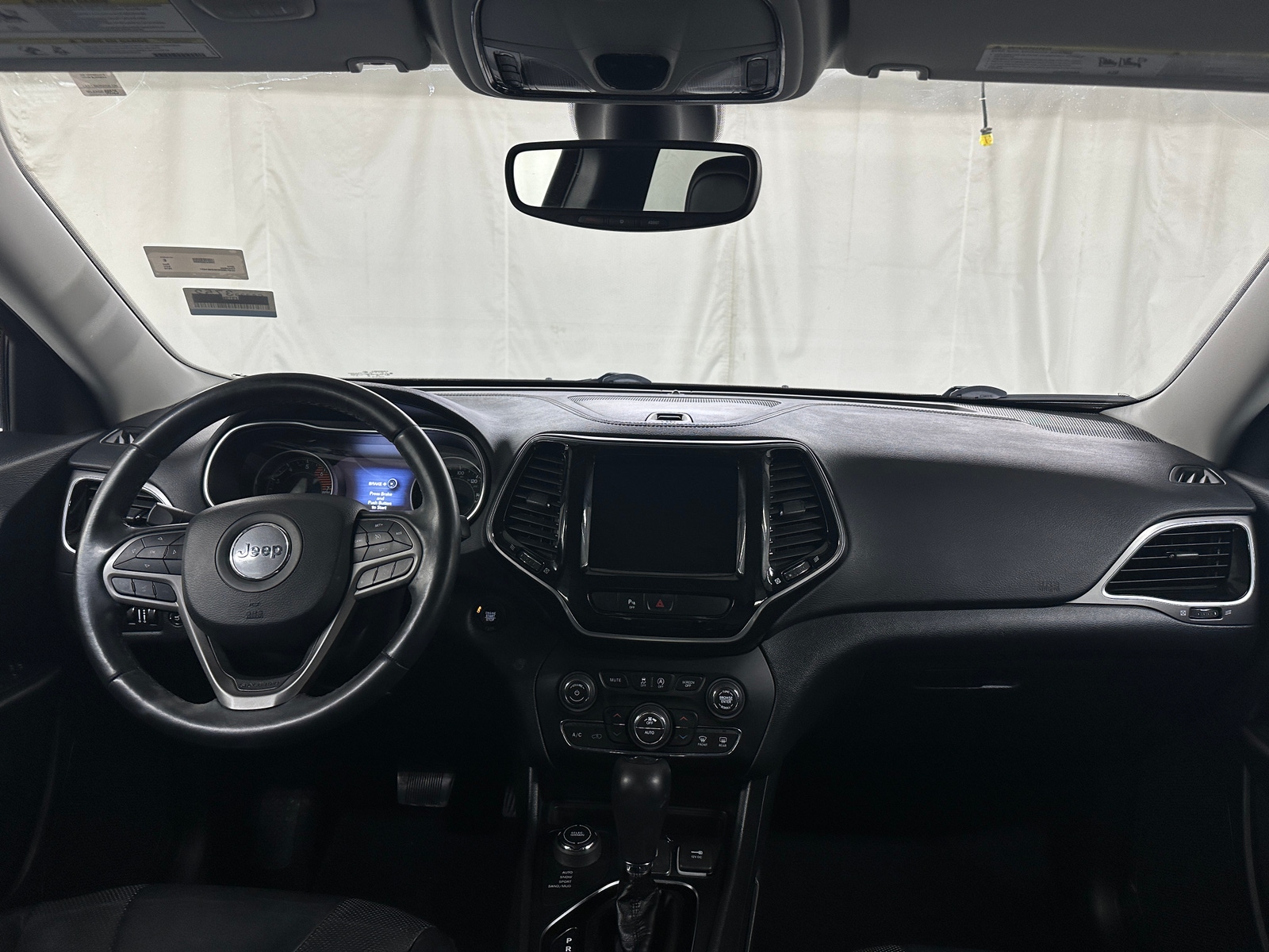 Thumbnail: 2019 Jeep Cherokee - 2