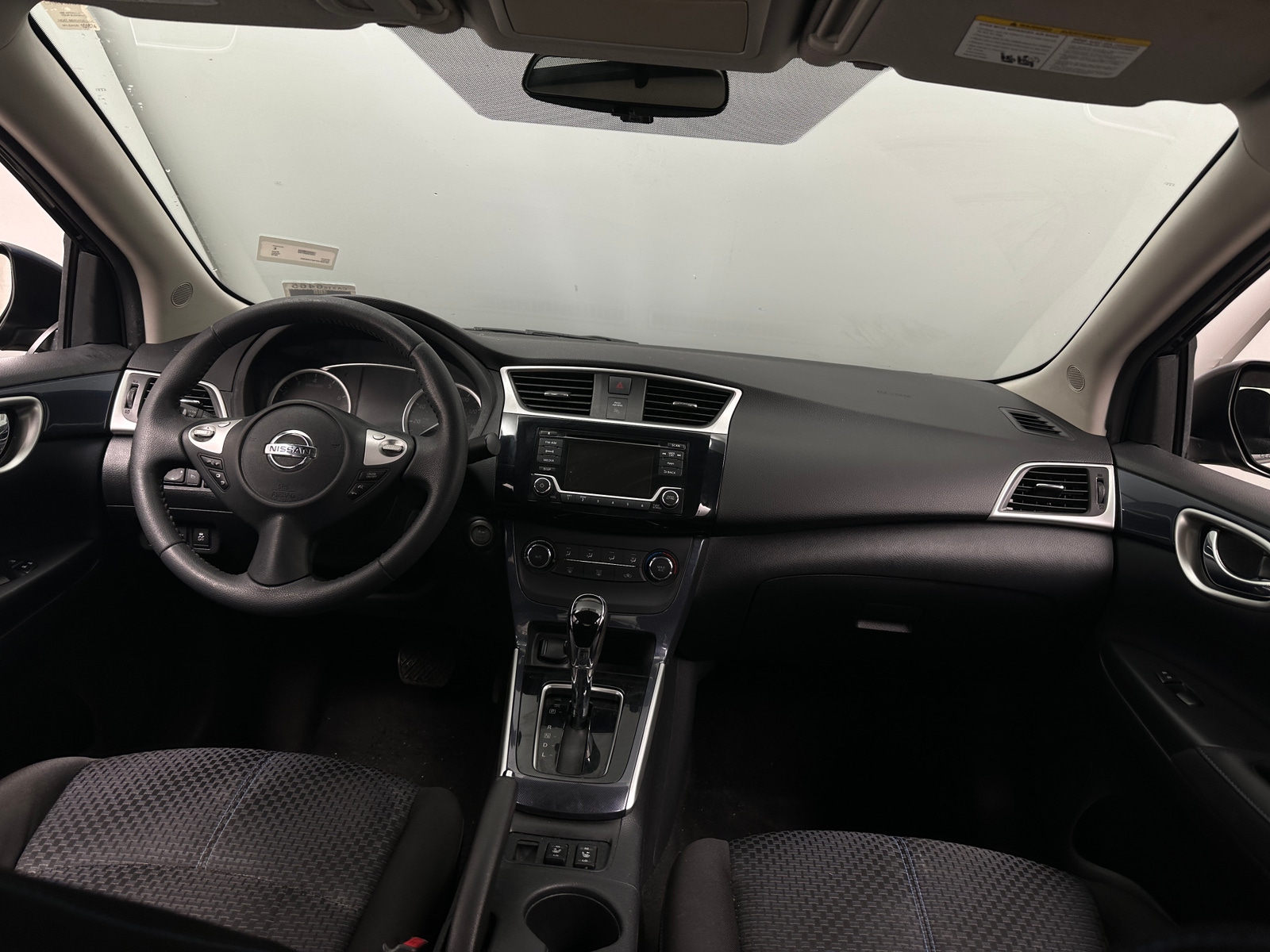 Thumbnail: 2016 Nissan Sentra - 3