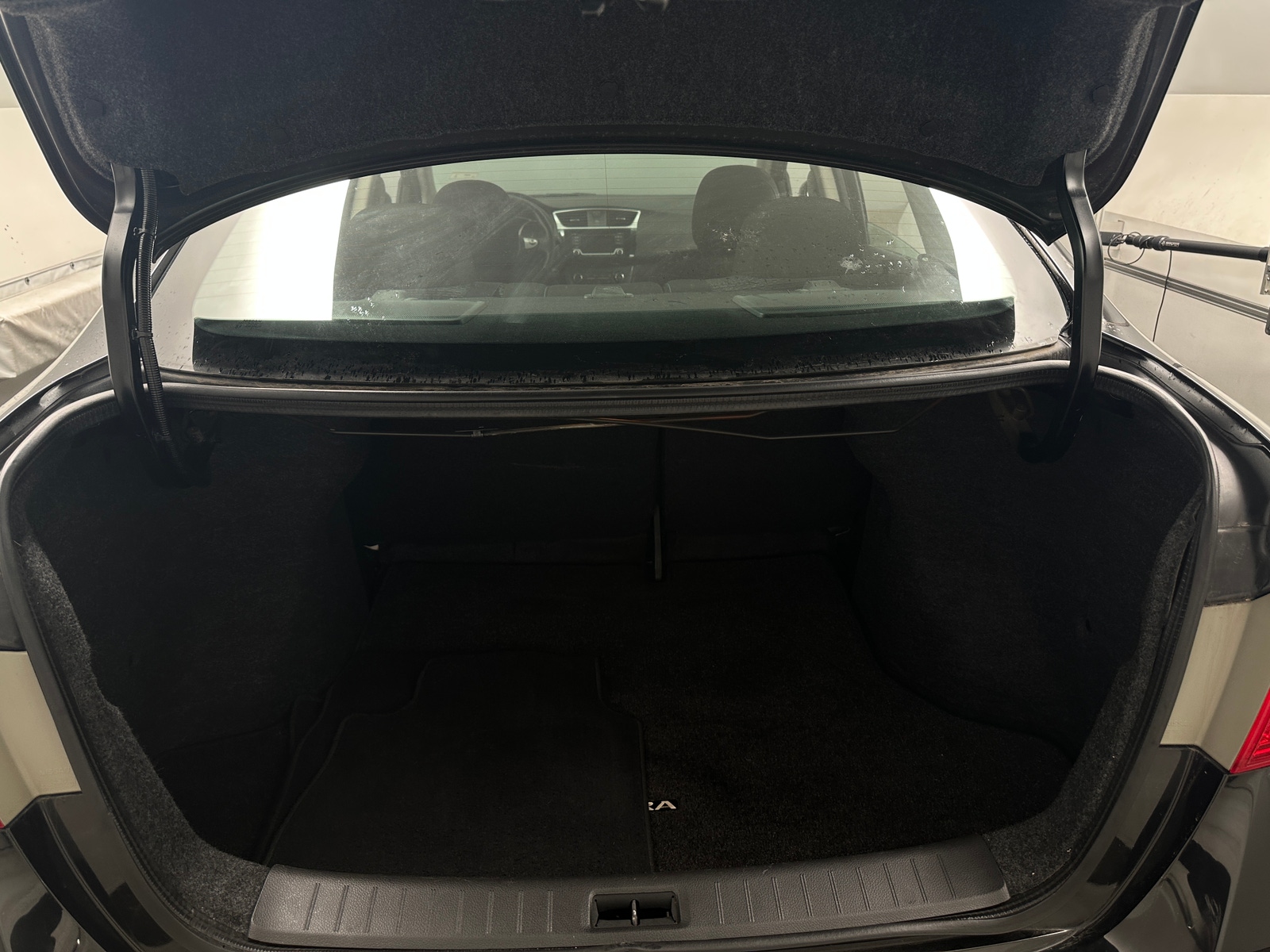 Thumbnail: 2016 Nissan Sentra - 7