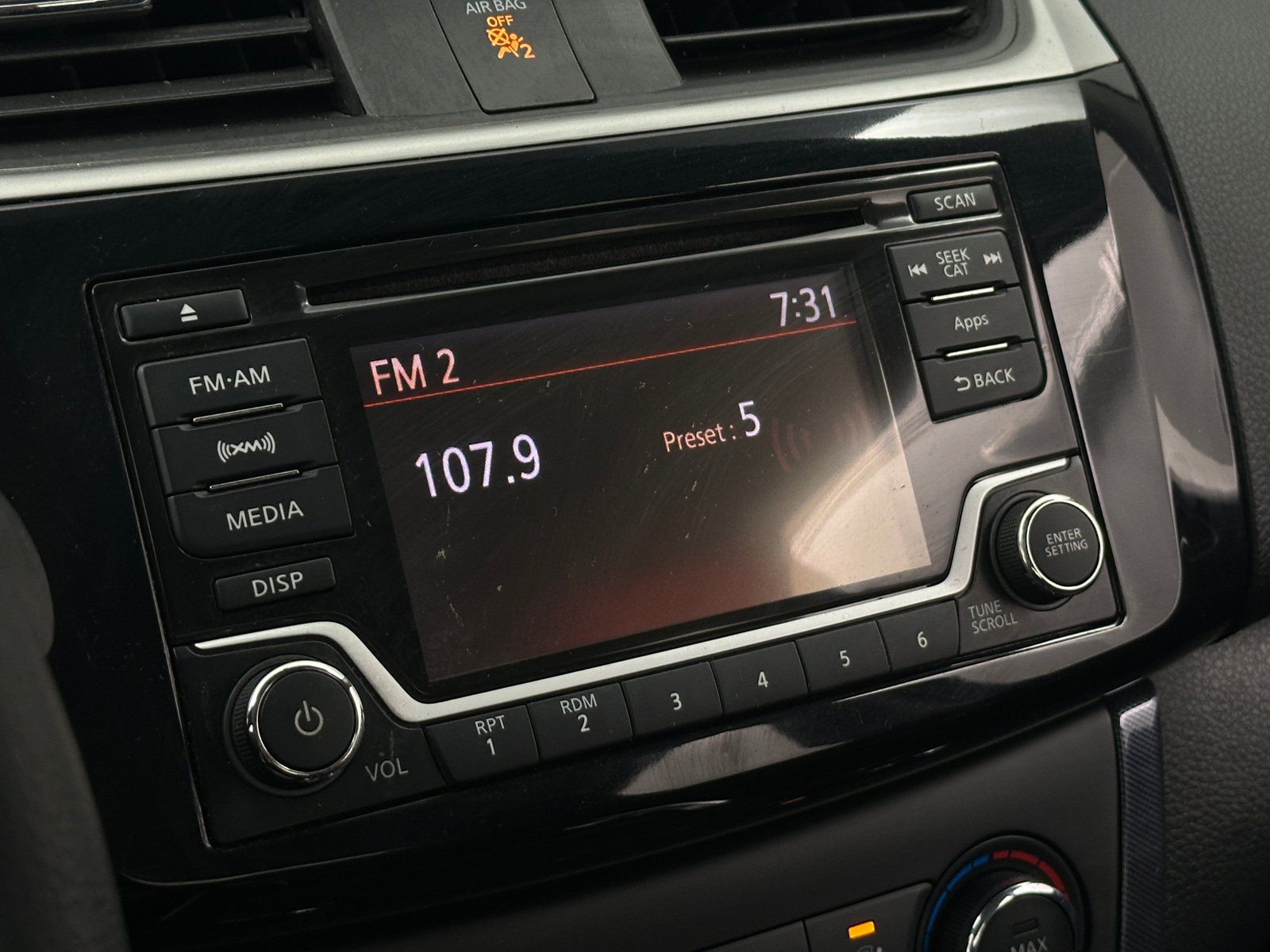 Thumbnail: 2016 Nissan Sentra - 4