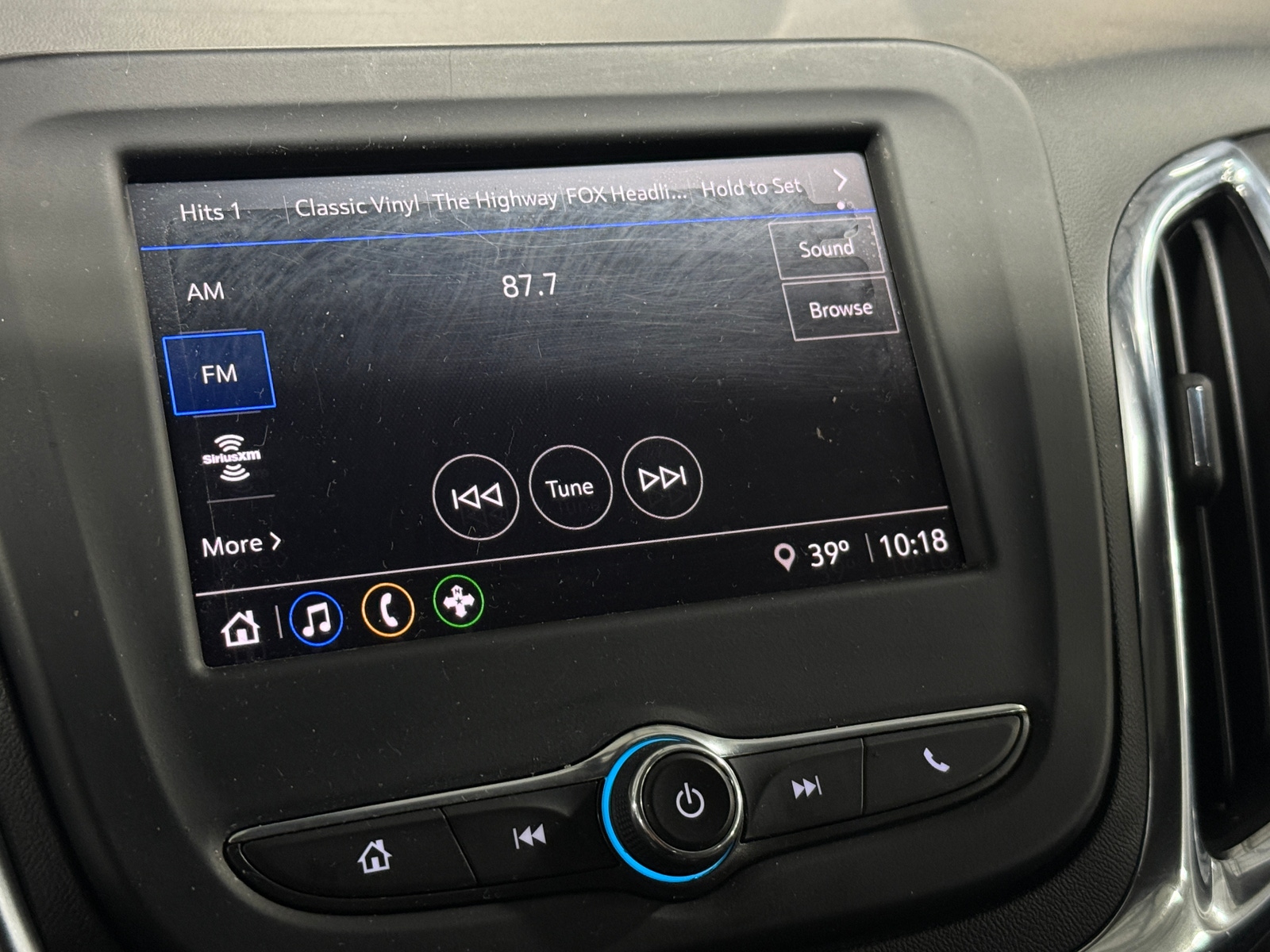 Thumbnail: 2023 Chevrolet Equinox - 4