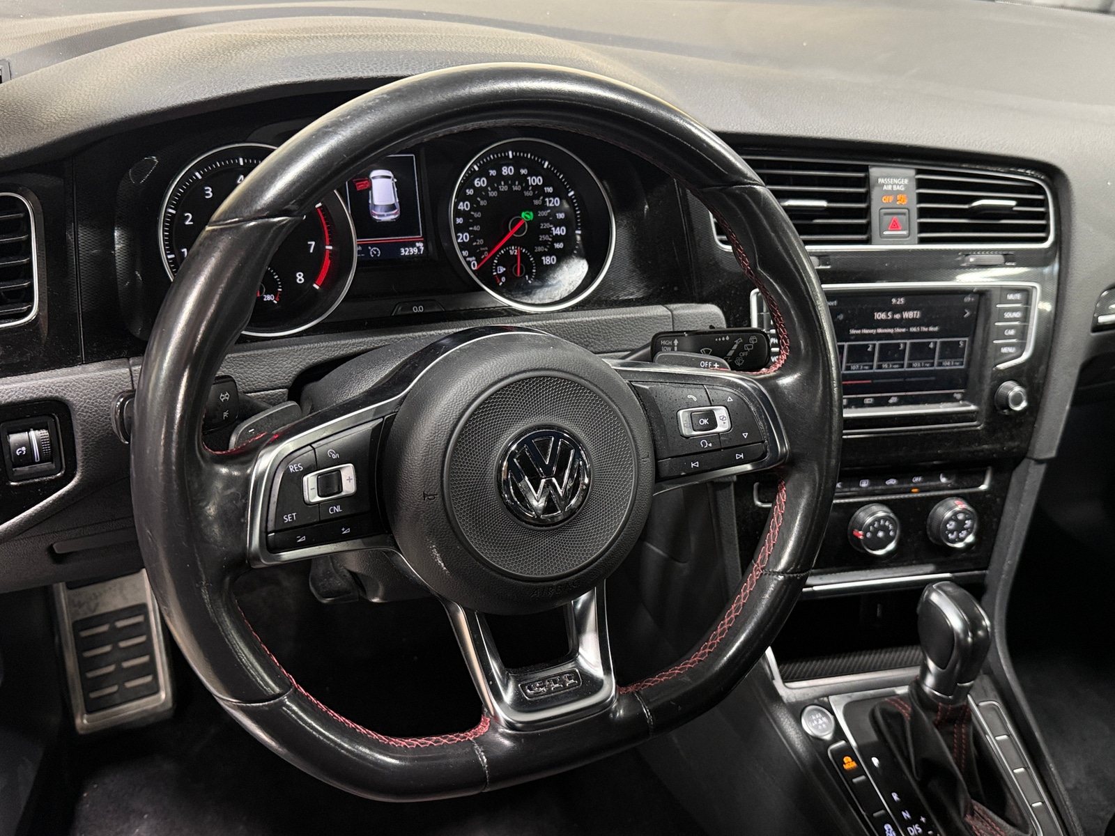 Thumbnail: 2017 Volkswagen Golf - 5