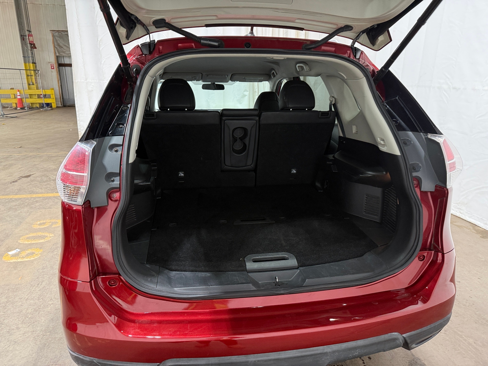 Thumbnail: 2014 Nissan Rogue - 6