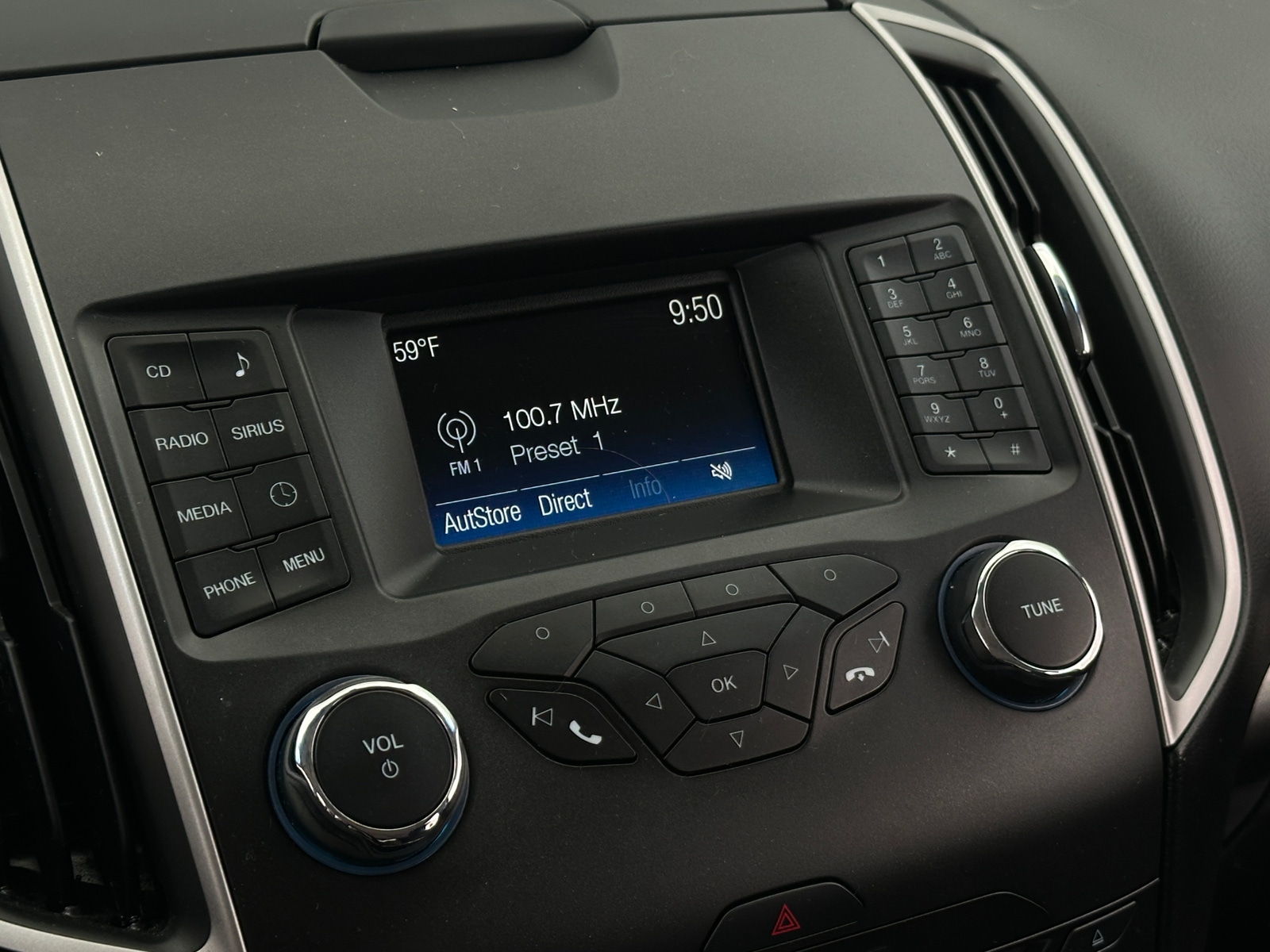 Thumbnail: 2018 Ford Edge - 4