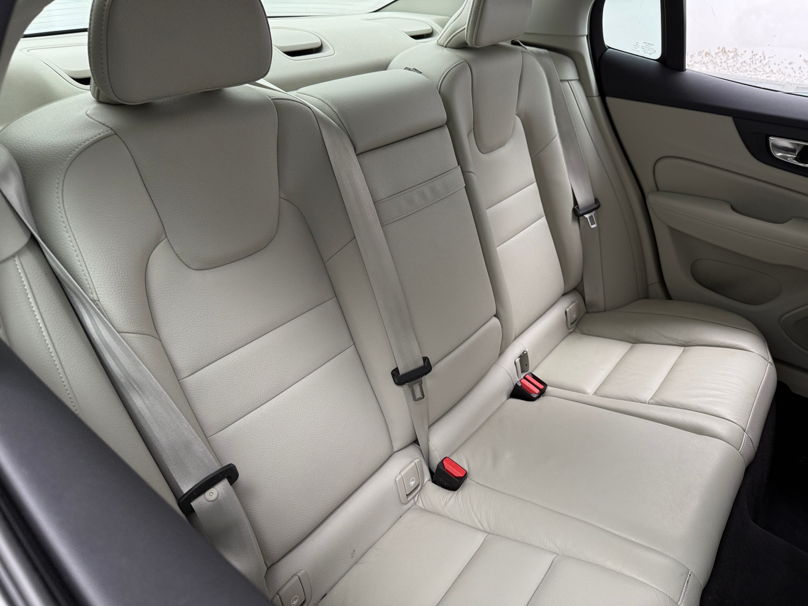 Thumbnail: 2022 Volvo S60 - 5