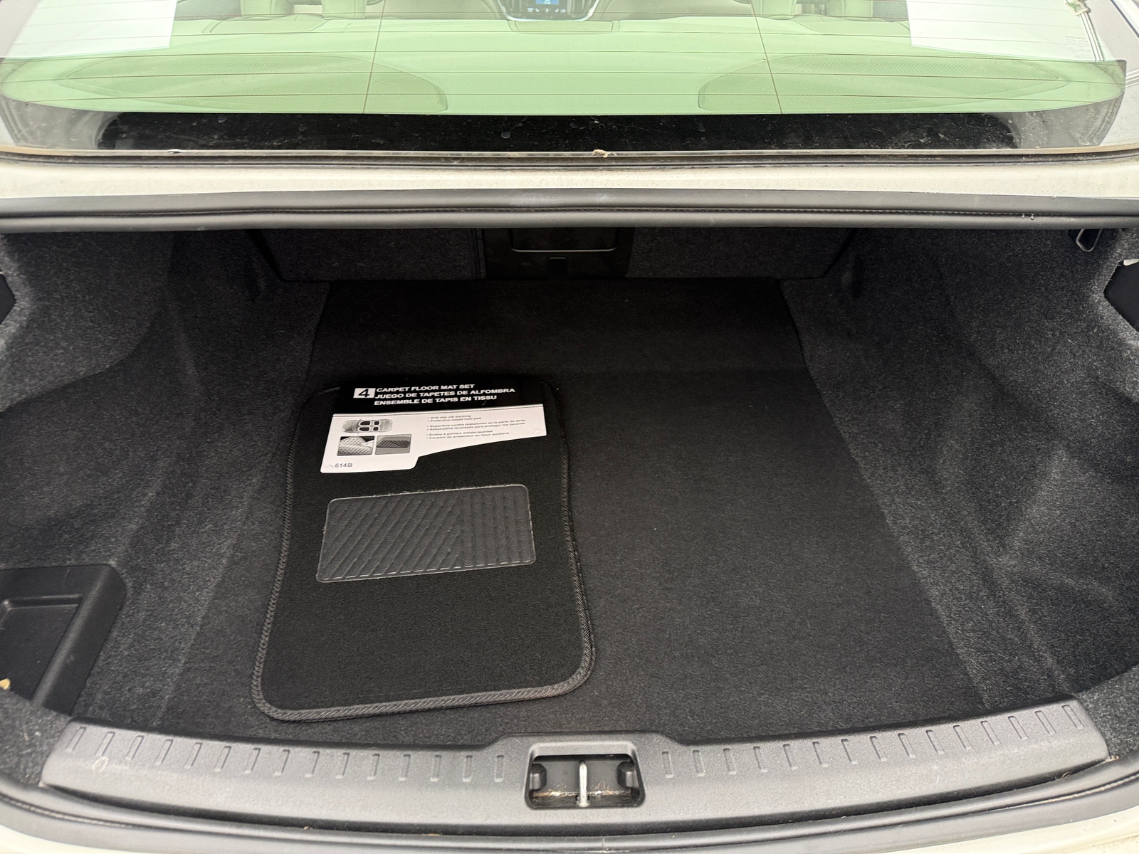 Thumbnail: 2022 Volvo S60 - 6