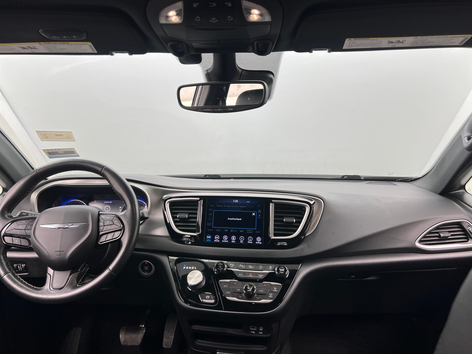 Thumbnail: 2020 Chrysler Pacifica - 2