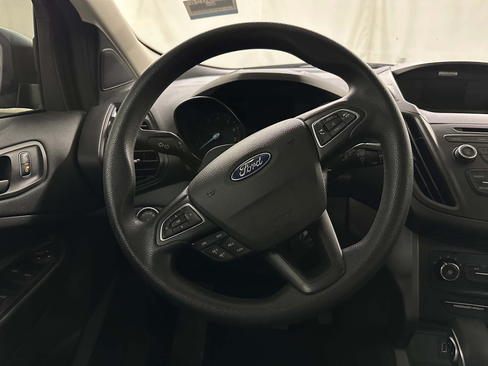 Thumbnail: 2017 Ford Escape - 5