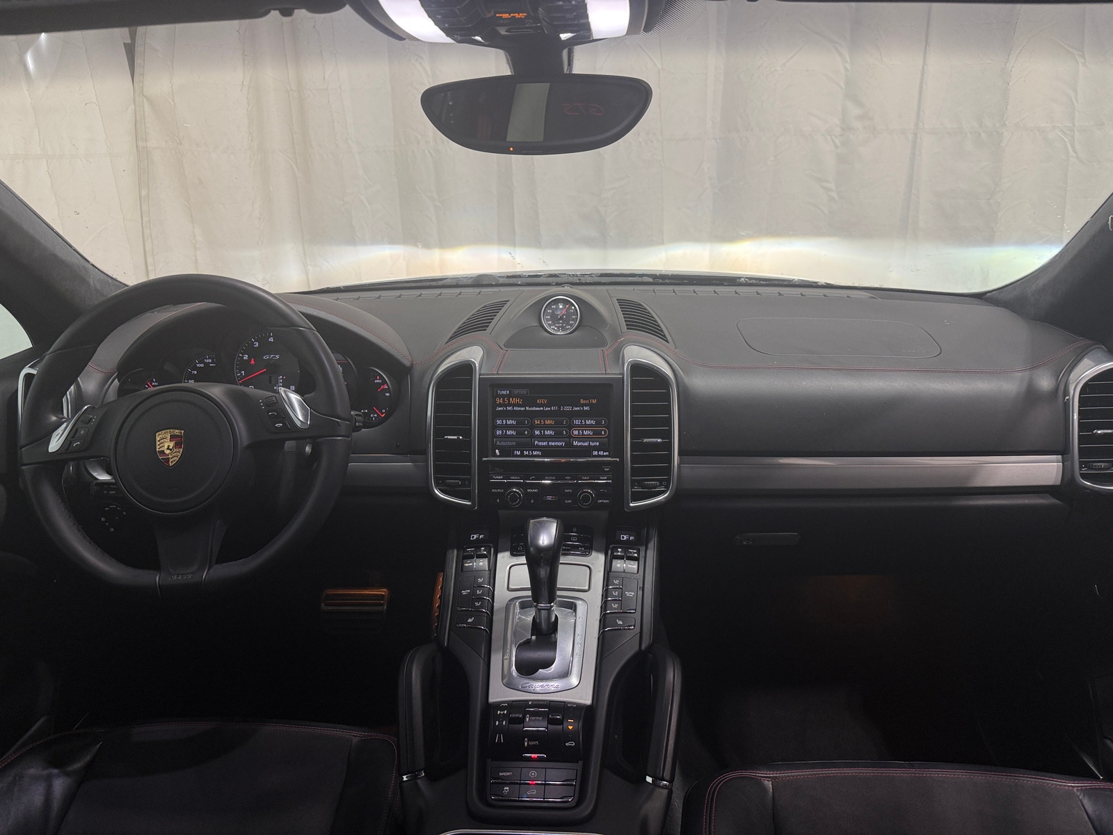 Thumbnail: 2013 Porsche Cayenne - 2