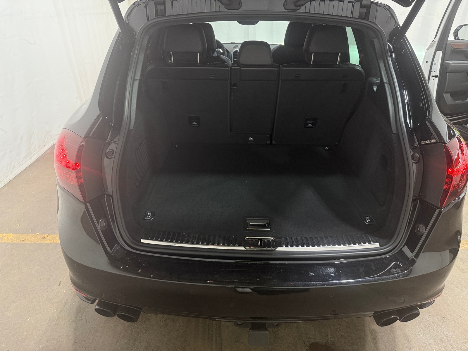 Thumbnail: 2013 Porsche Cayenne - 6