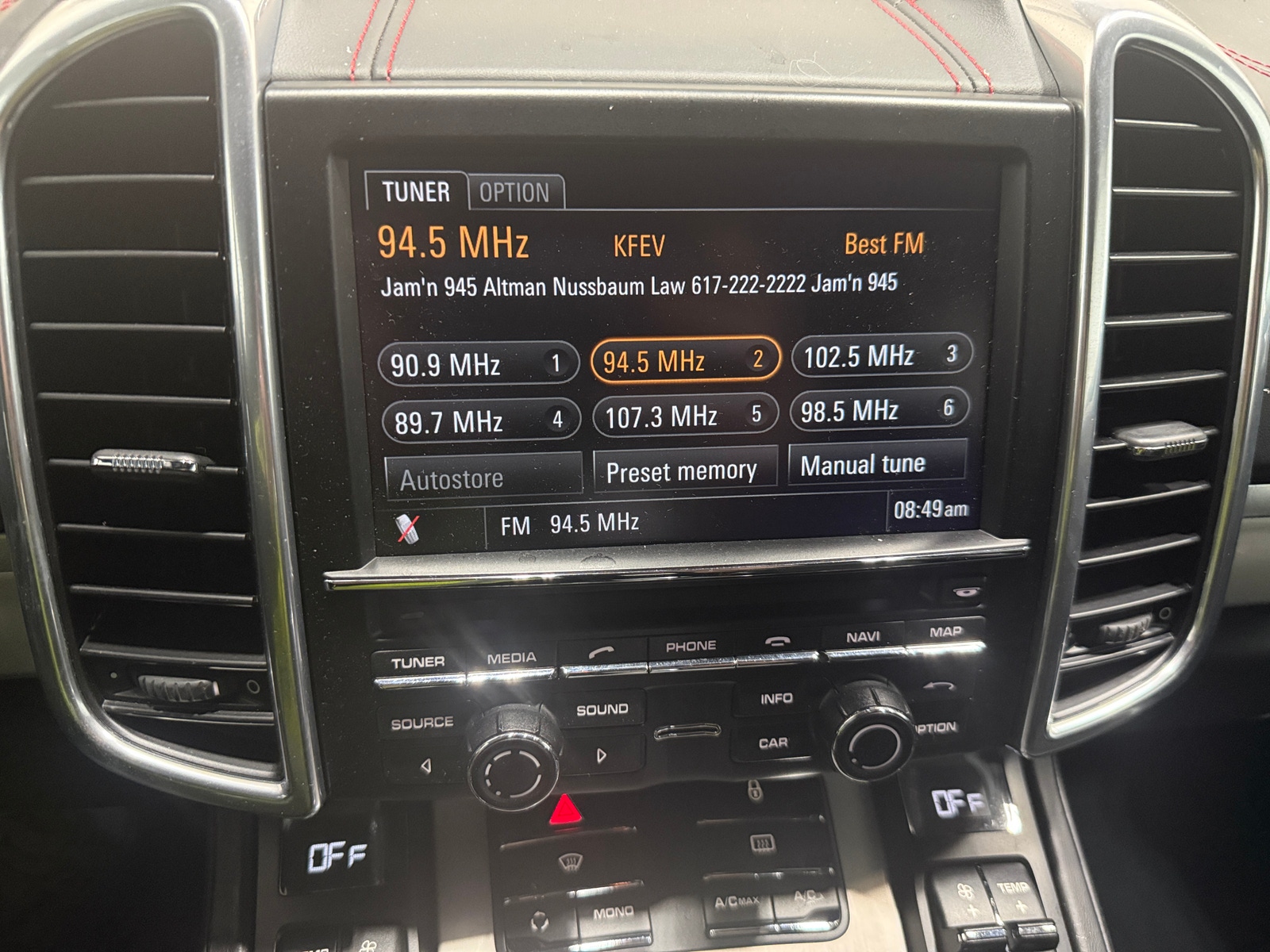 Thumbnail: 2013 Porsche Cayenne - 3