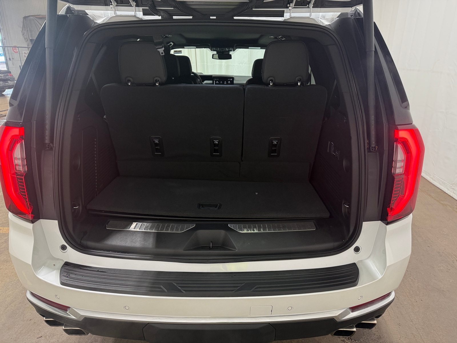 Thumbnail: 2025 GMC Yukon - 6