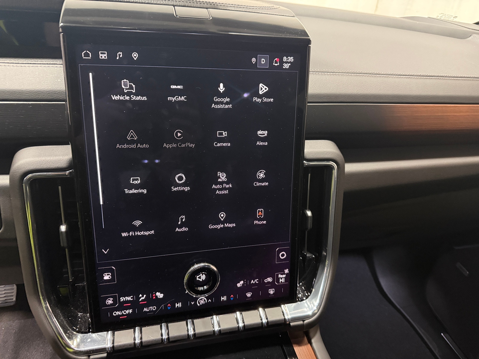 Thumbnail: 2025 GMC Yukon - 3