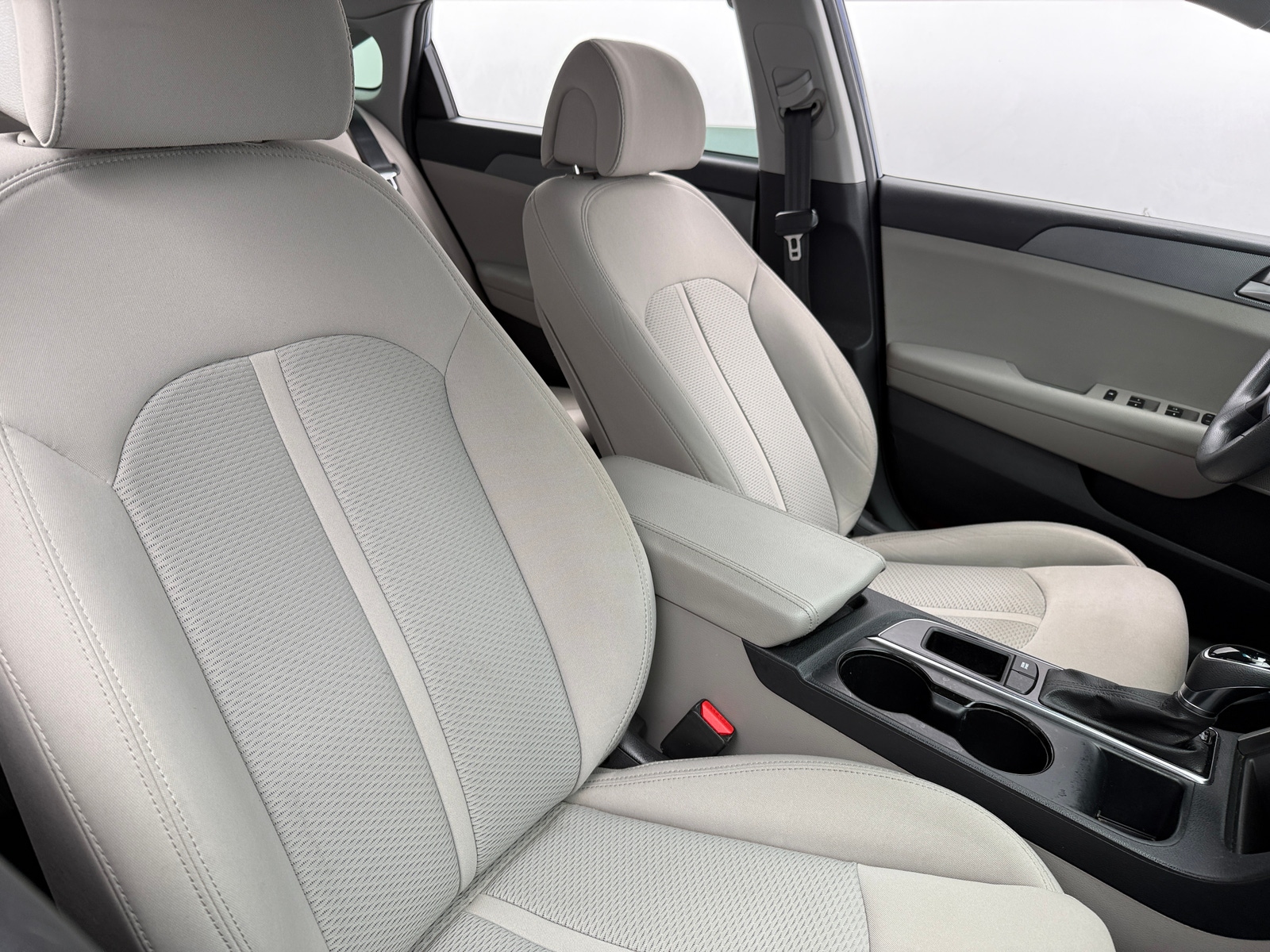 Thumbnail: 2017 Hyundai Sonata - 2