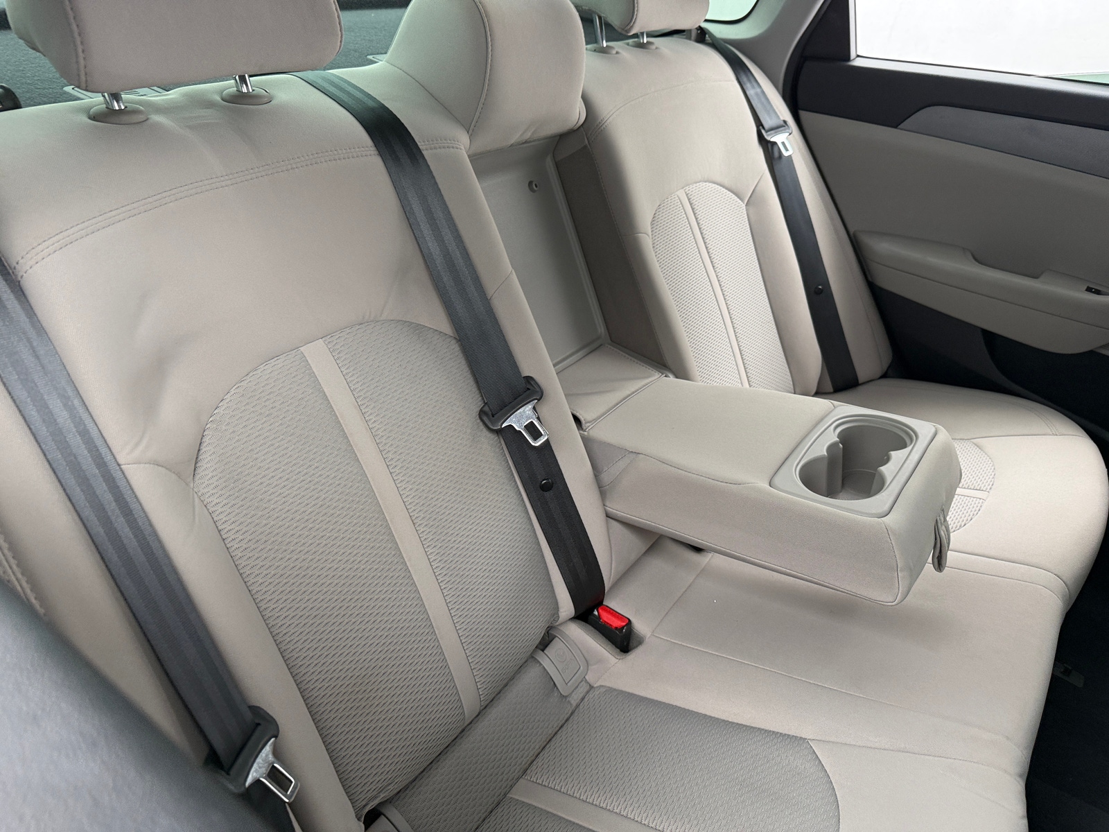 Thumbnail: 2017 Hyundai Sonata - 6