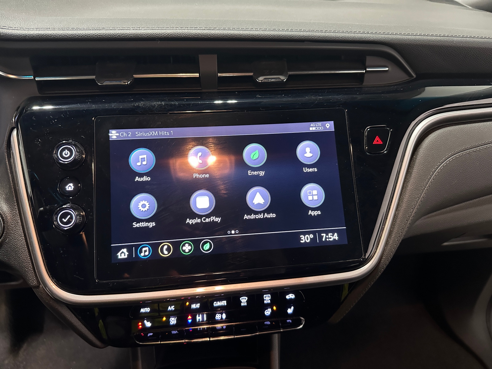 Thumbnail: 2022 Chevrolet Bolt EV - 4