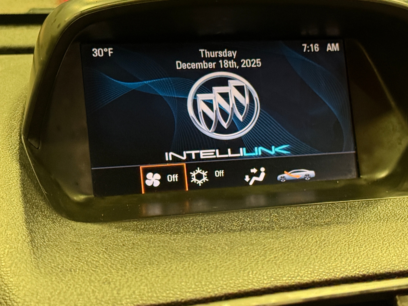 Thumbnail: 2016 Buick Encore - 4