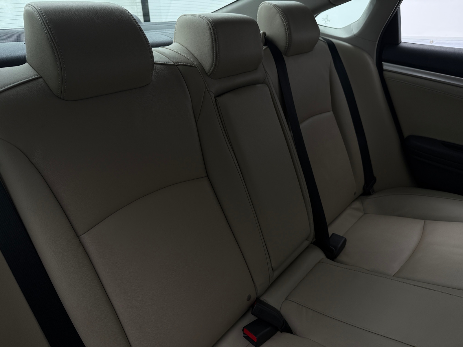 Thumbnail: 2016 Honda Civic - 5