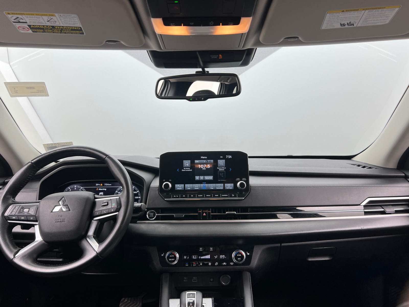 Thumbnail: 2022 Mitsubishi Outlander - 2