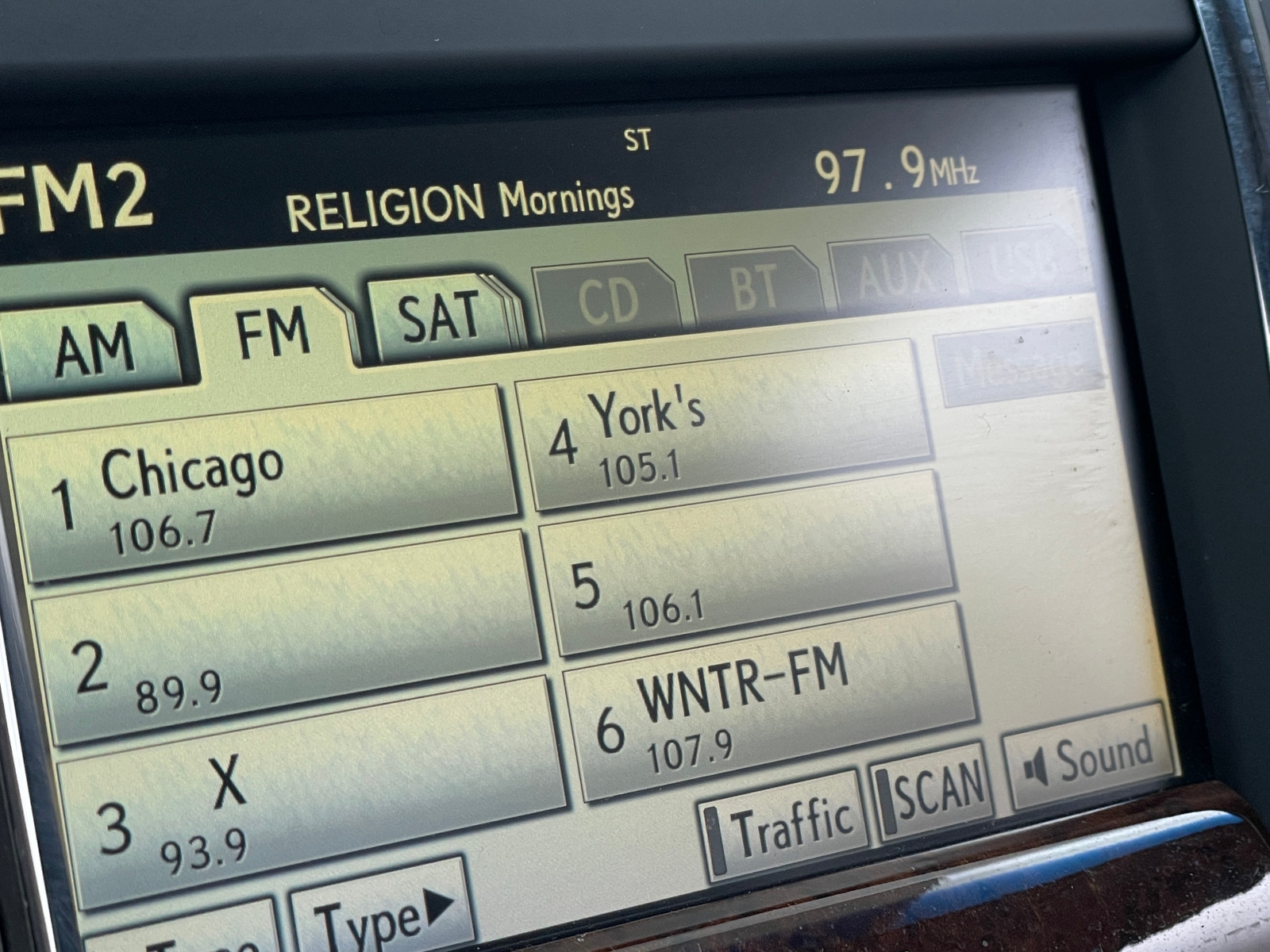 Thumbnail: 2010 Lexus ES - 3