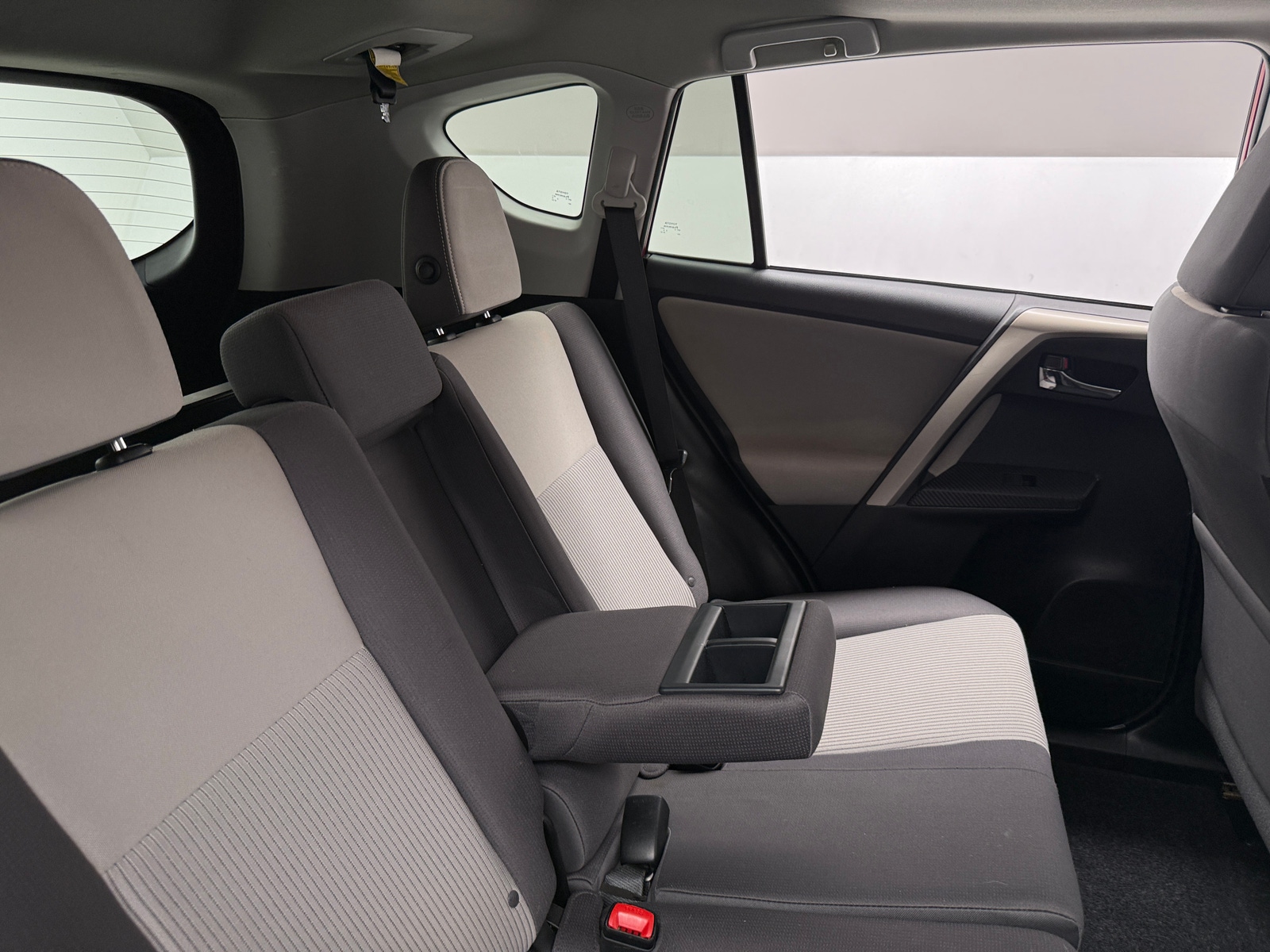 Thumbnail: 2015 Toyota RAV4 - 6