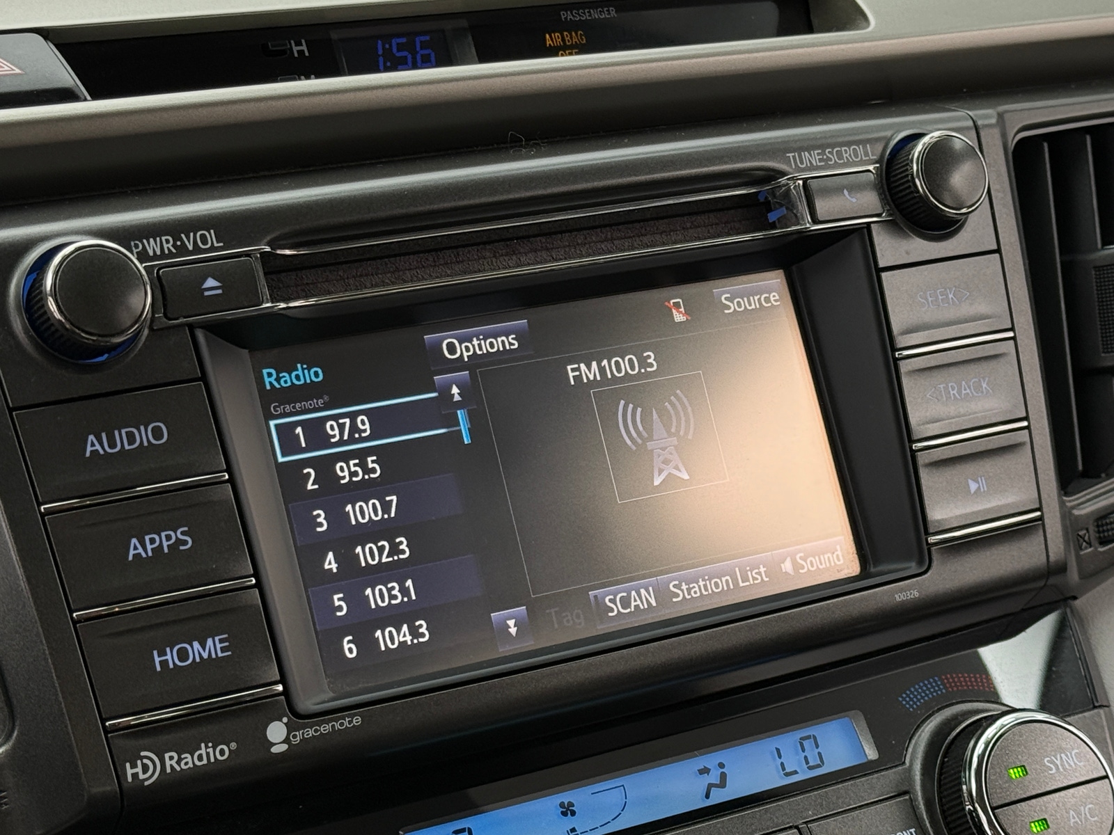 Thumbnail: 2015 Toyota RAV4 - 4