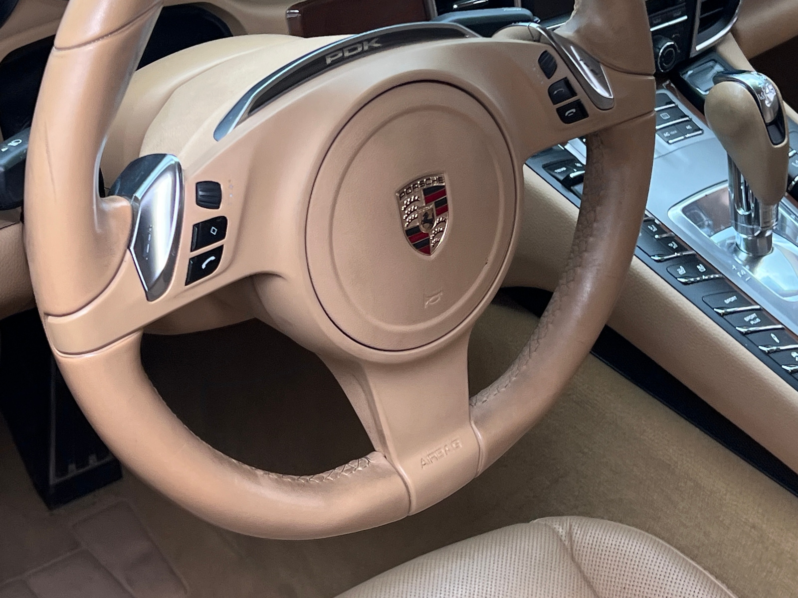 Thumbnail: 2011 Porsche Panamera - 4