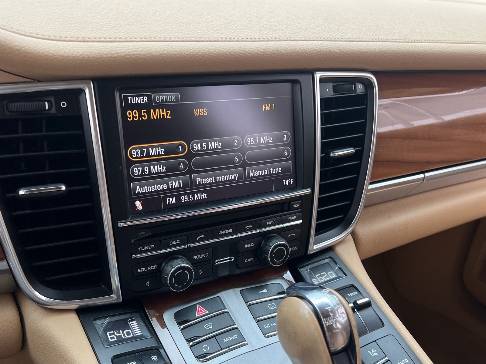 Thumbnail: 2011 Porsche Panamera - 3