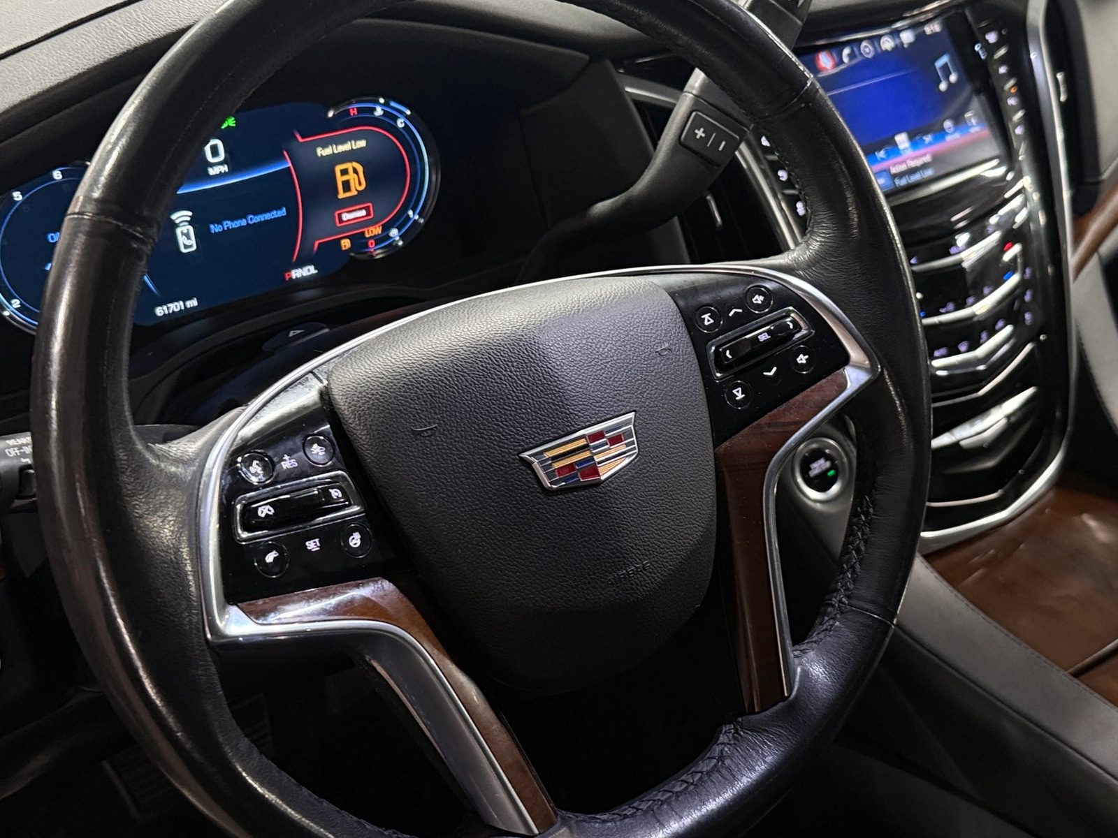 Thumbnail: 2020 Cadillac Escalade - 4