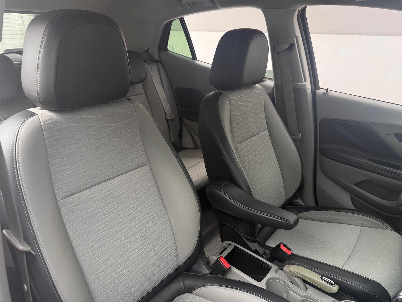 Thumbnail: 2015 Buick Encore - 2