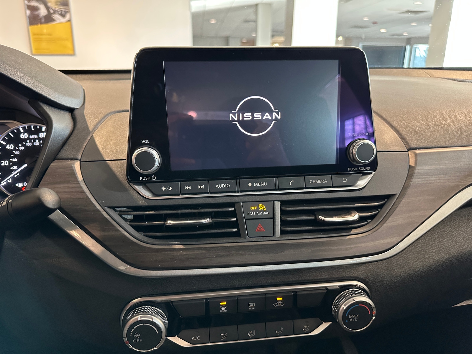 Thumbnail: 2025 Nissan Altima - 4