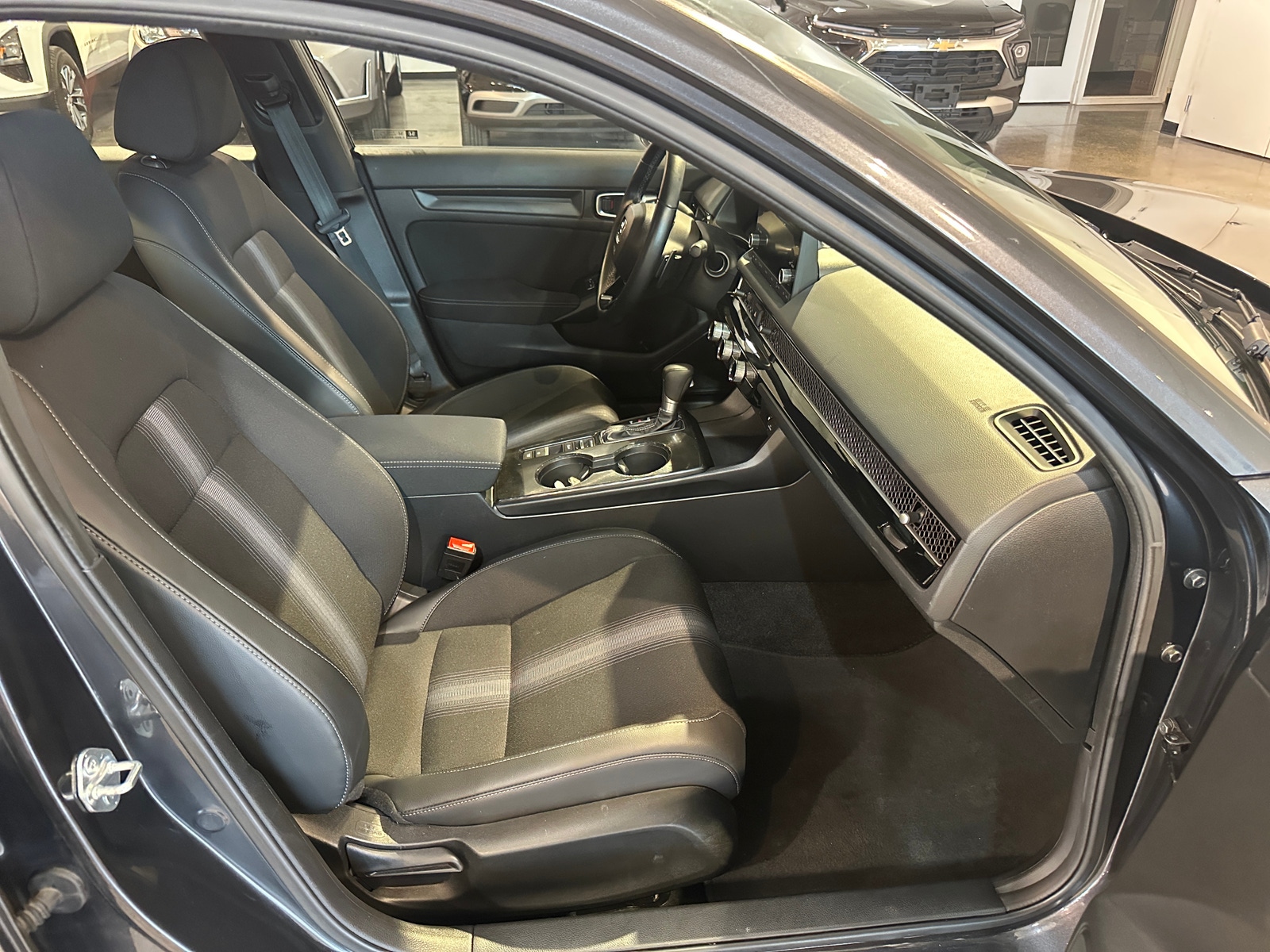 Thumbnail: 2025 Honda Civic - 2