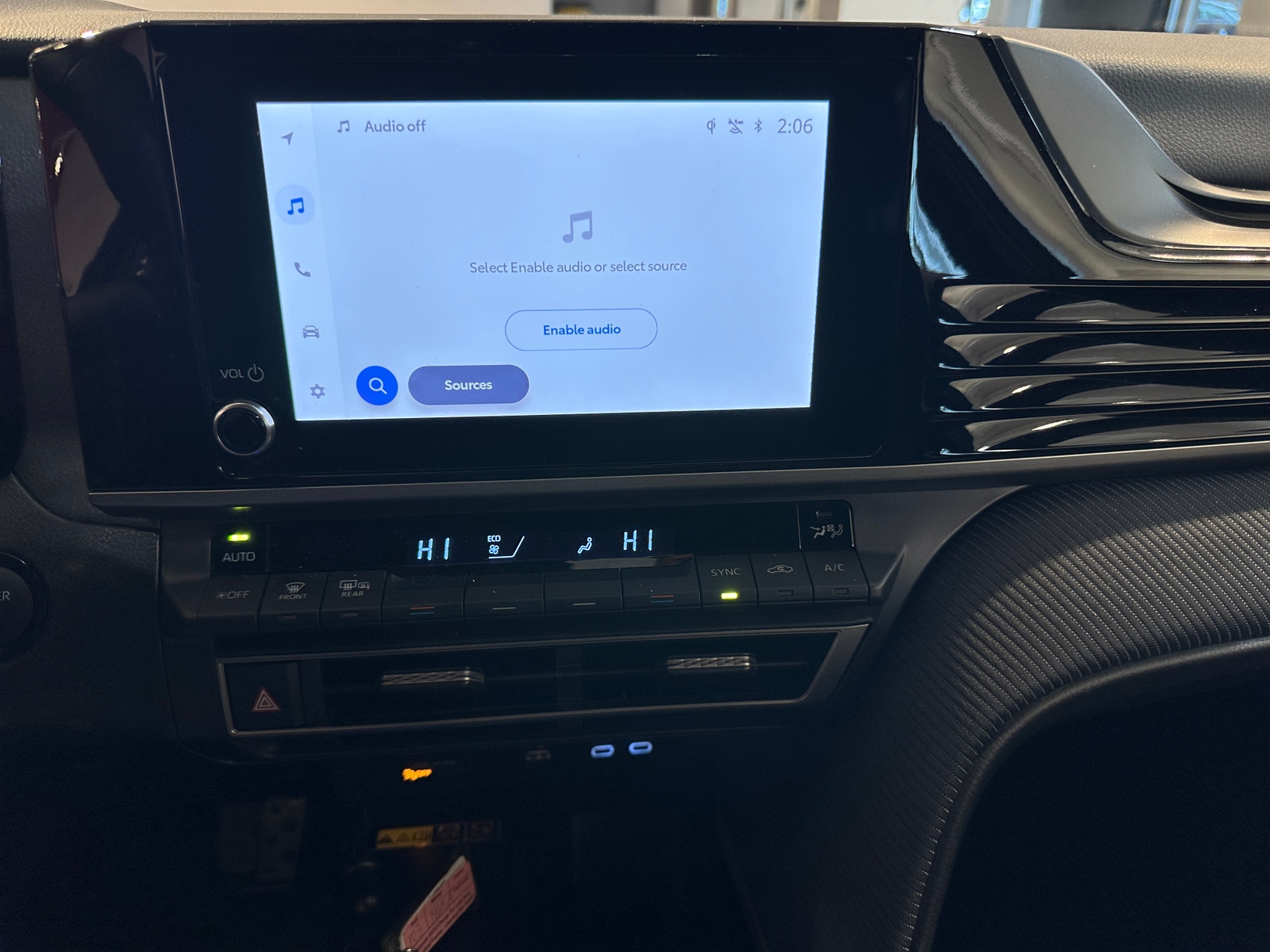 Thumbnail: 2025 Toyota Camry - 4