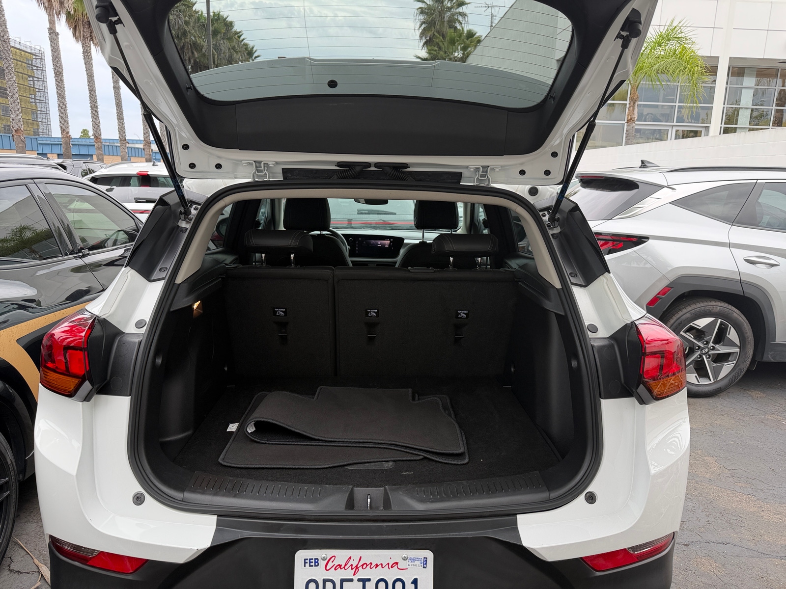 Thumbnail: 2025 Buick Encore GX - 6